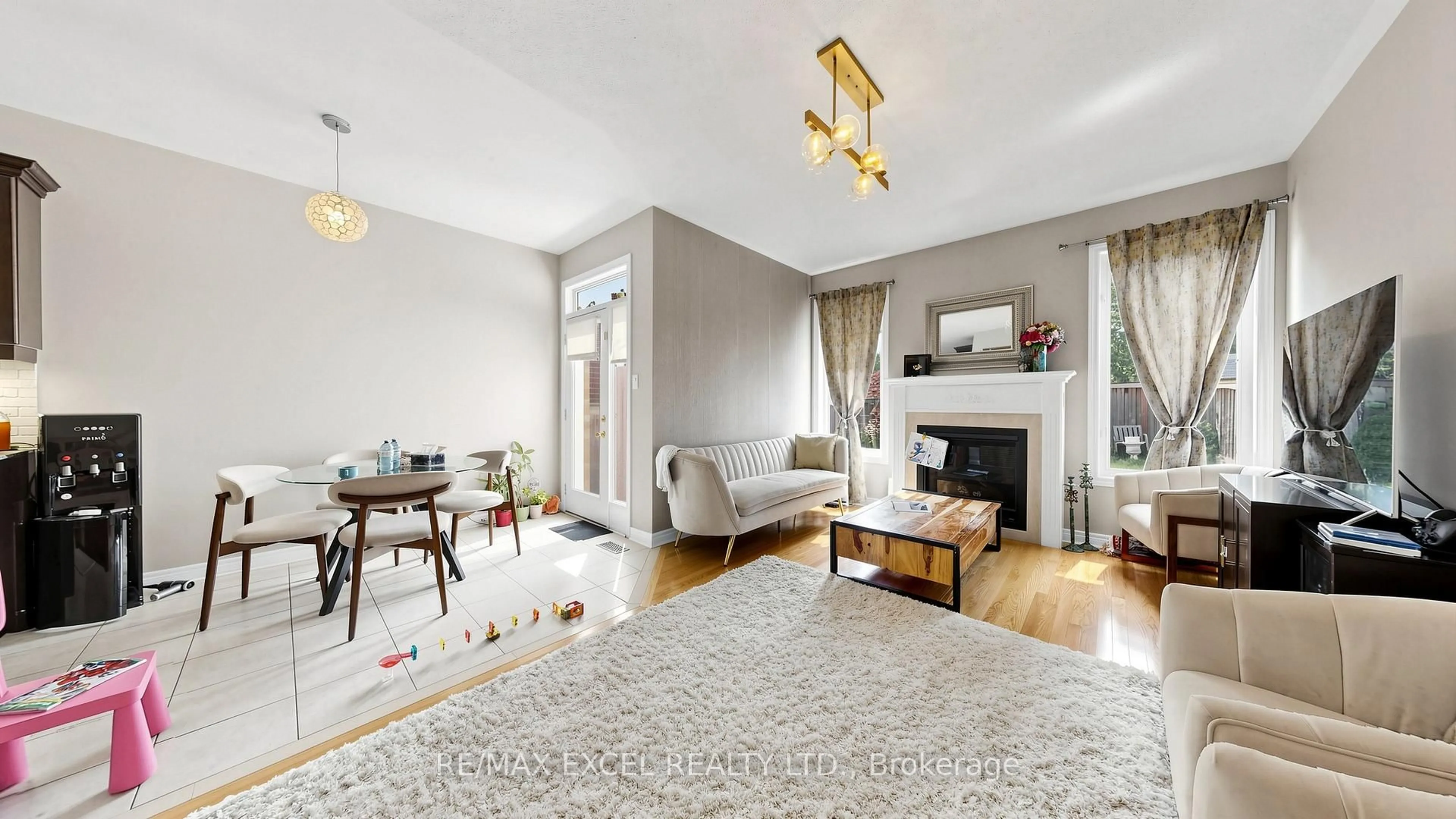 Living room with furniture, unknown for 176 Sir Sanford Fleming Way, Vaughan Ontario L6A 0V4