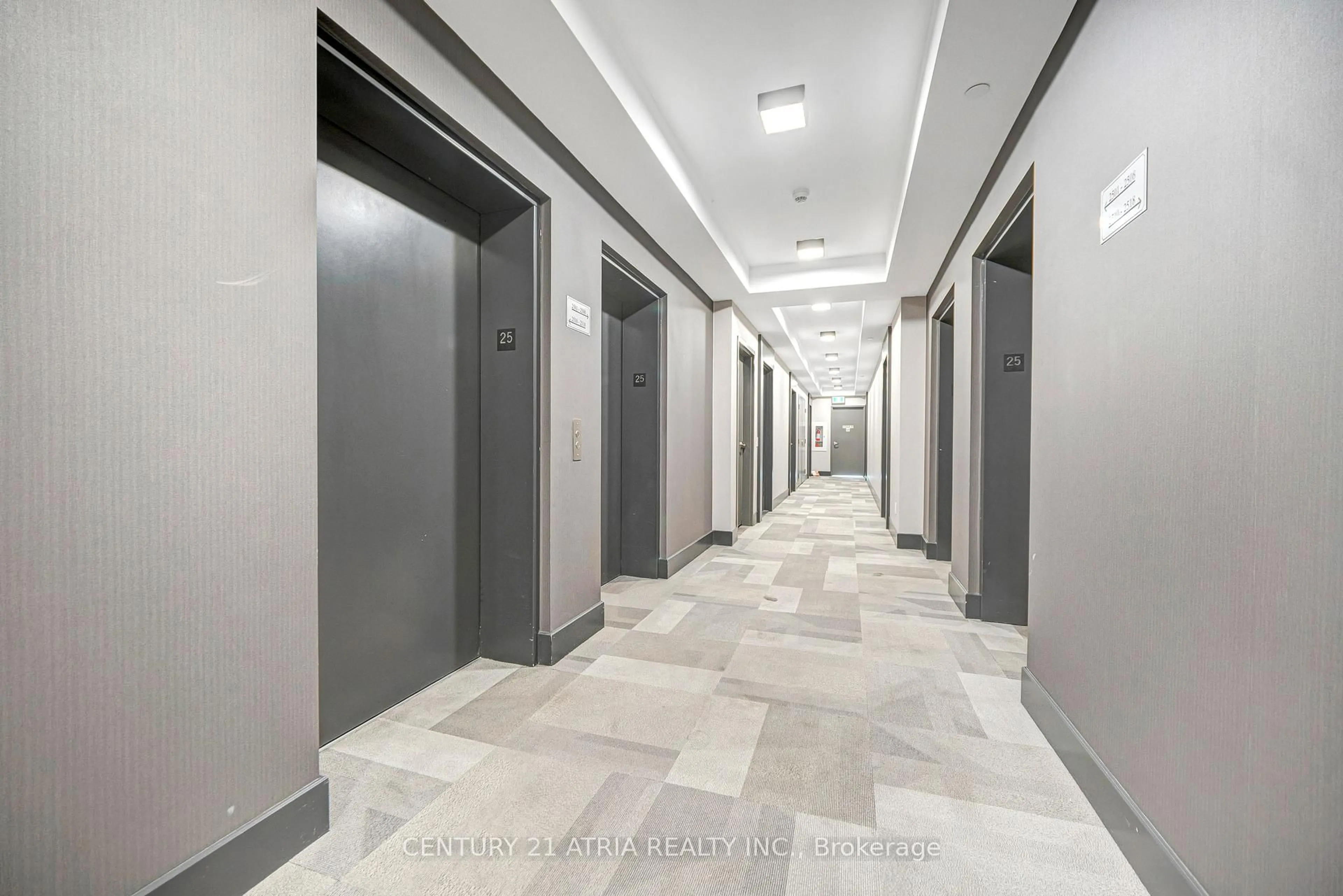 Indoor foyer for 7895 Jane St #2508, Vaughan Ontario L4K 0K2