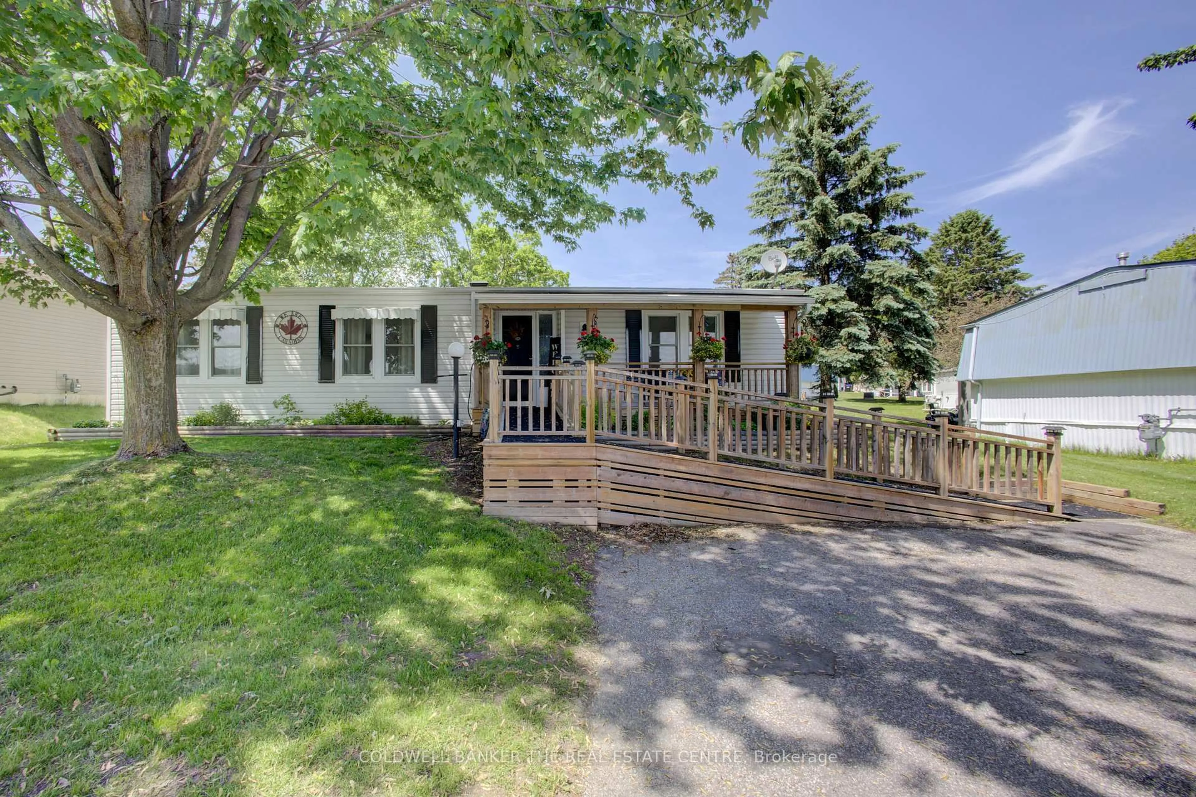 Unknown for 36 Linden Lane, Innisfil Ontario L9S 1N8