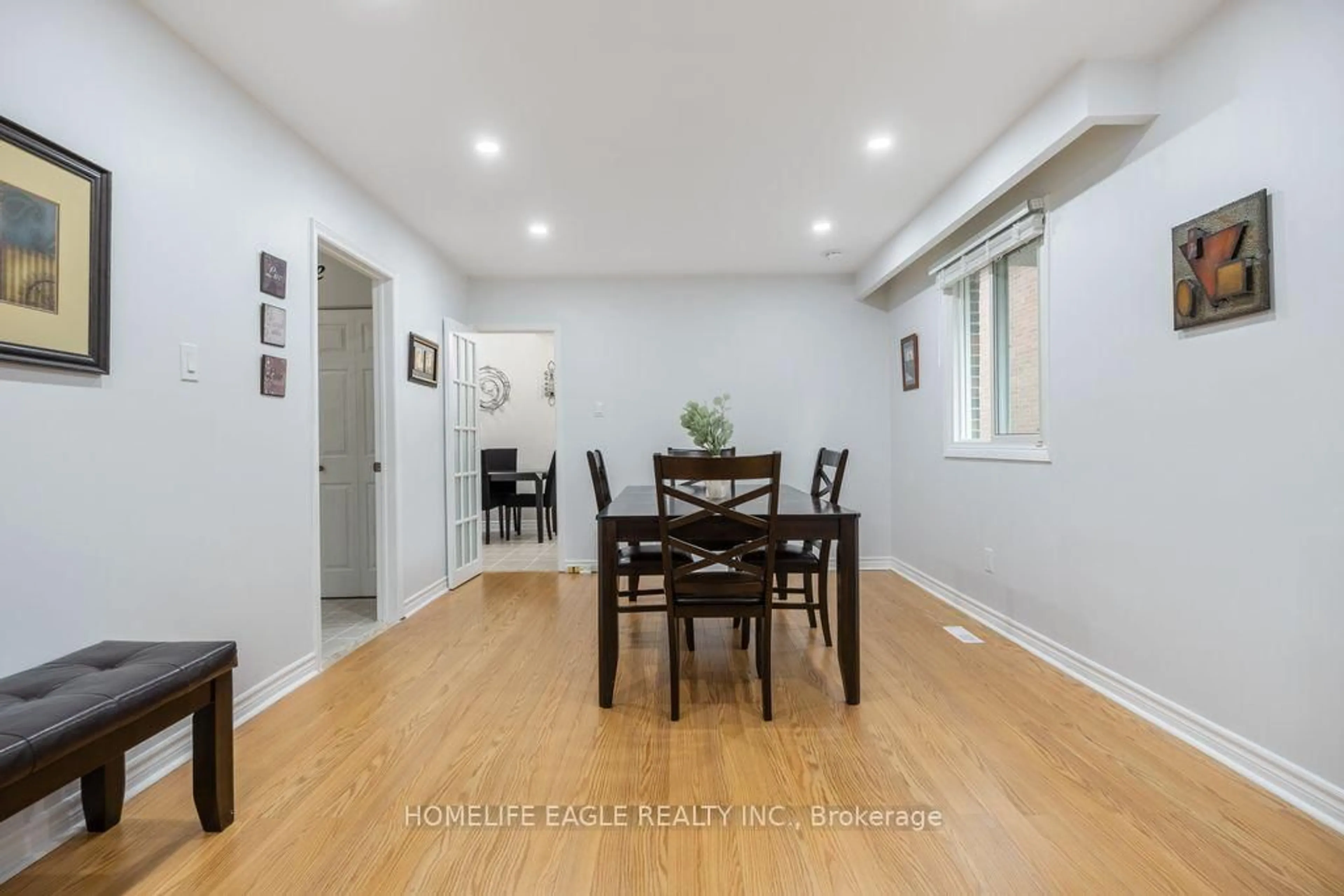 Unknown for 293 Plymouth Tr, Newmarket Ontario L3Y 6G6