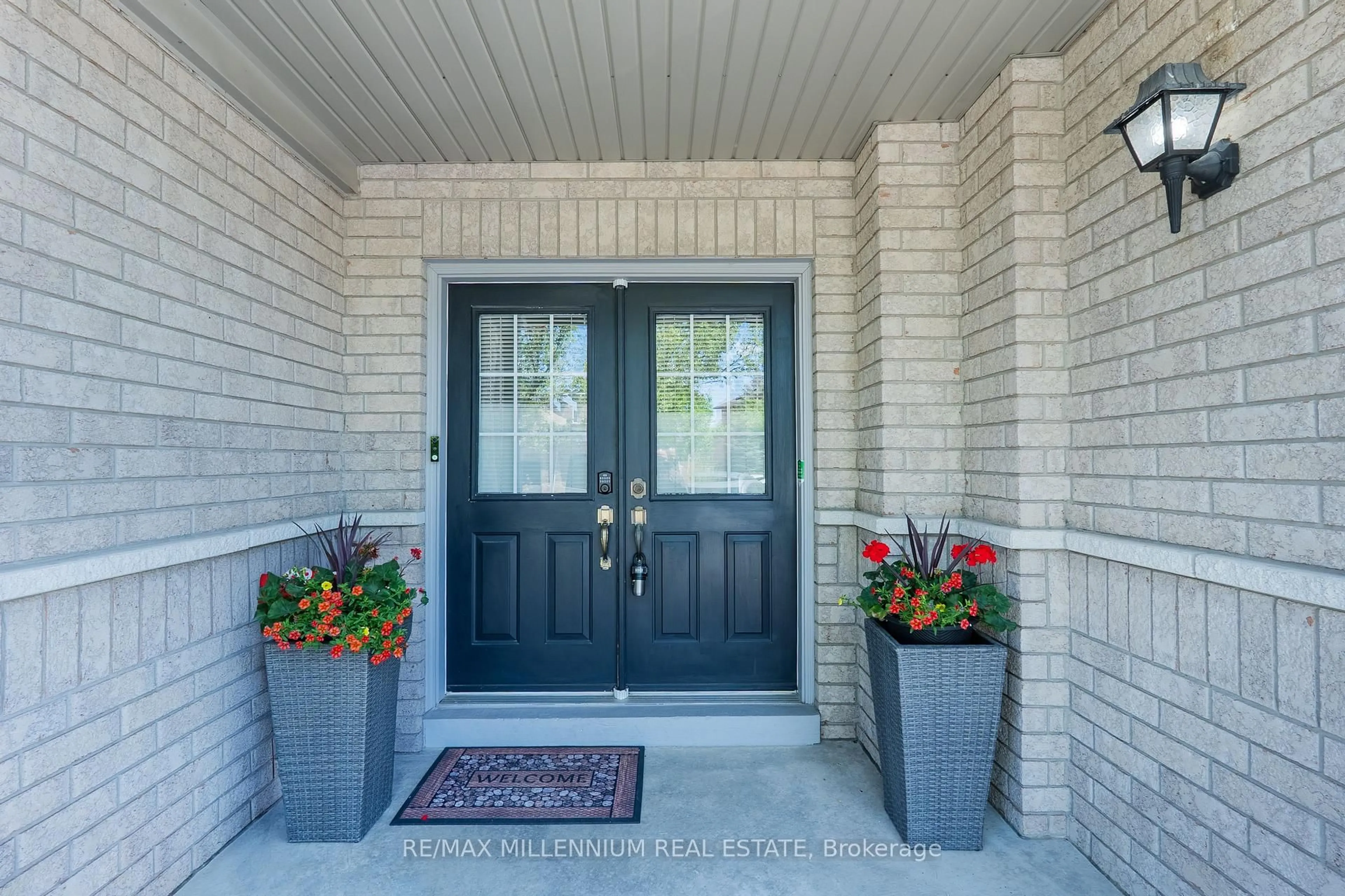 Indoor entryway for 90 Ronan Cres, Vaughan Ontario L4H 2J6