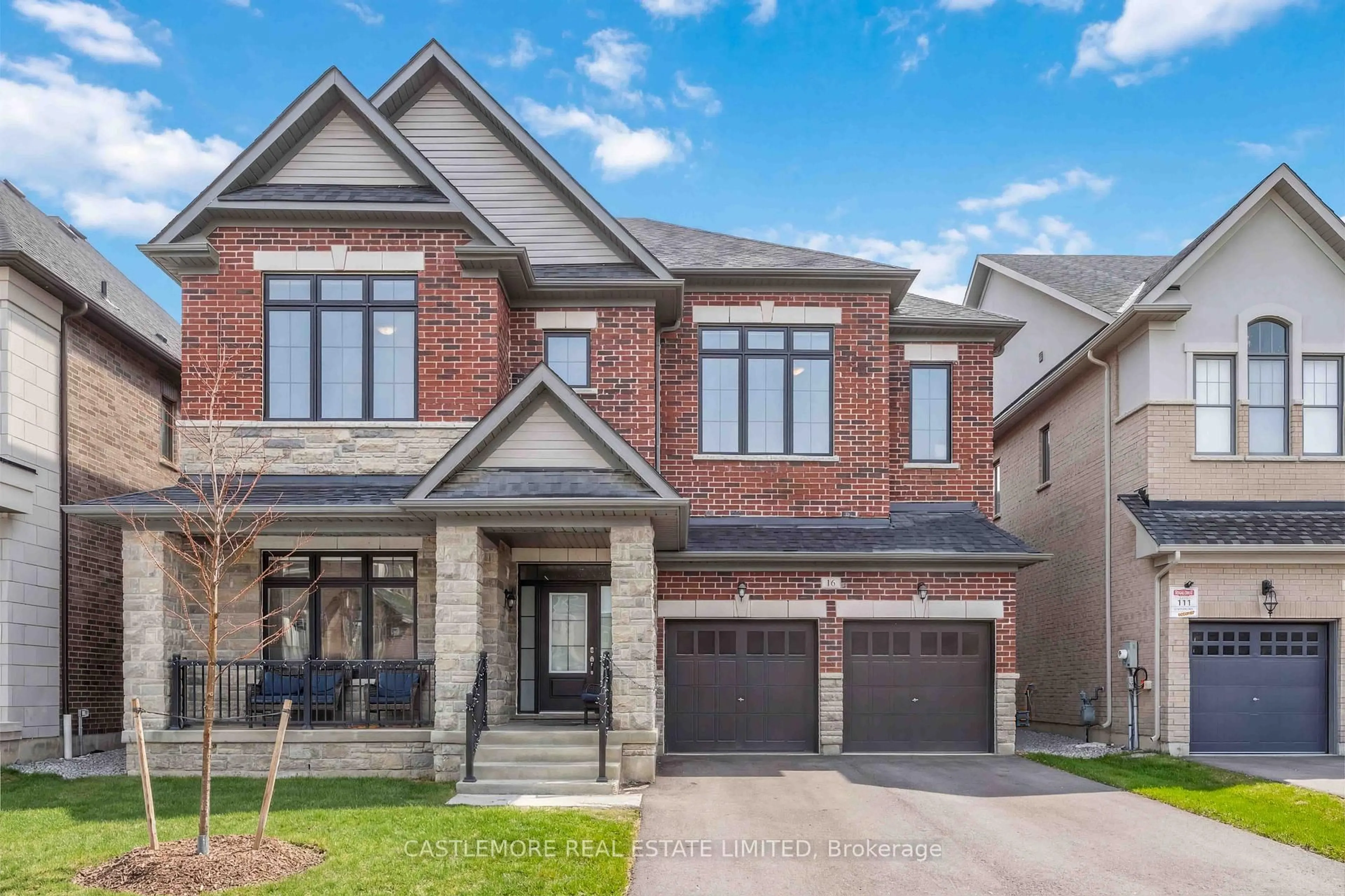 Home with brick exterior material, street for 16 Settlers Cres, Bradford West Gwillimbury Ontario L0G 1W0