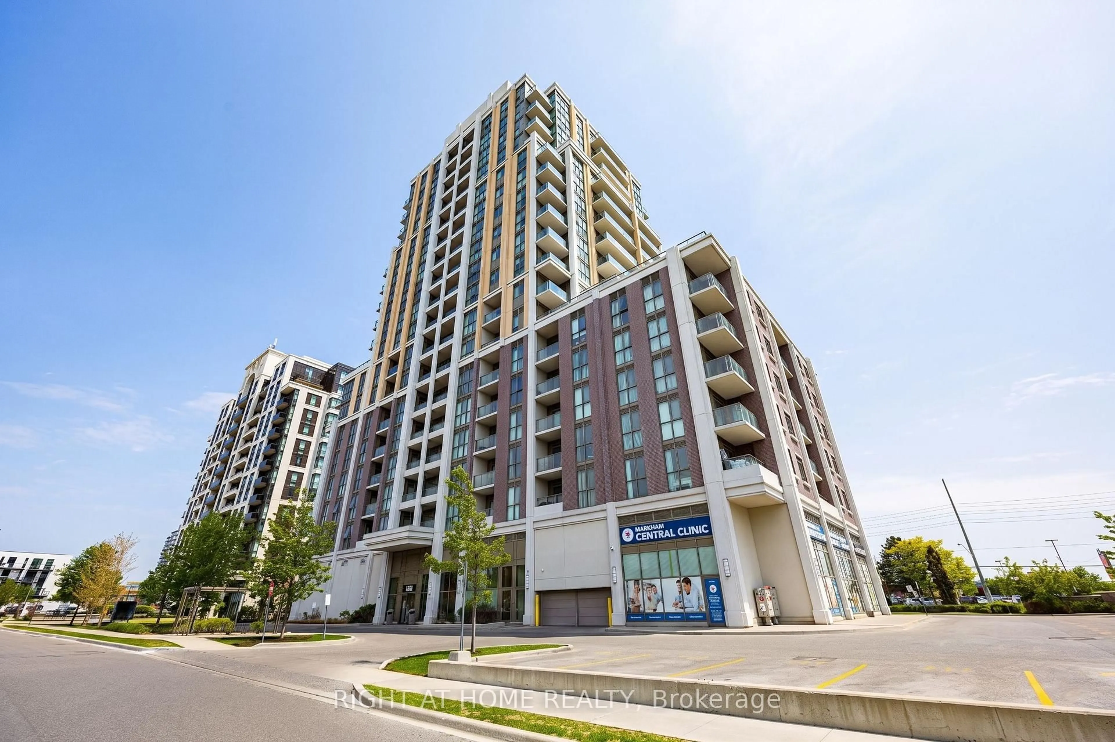 Indoor foyer for 9560 MARKHAM Rd #PH 5, Markham Ontario L6E 0T9