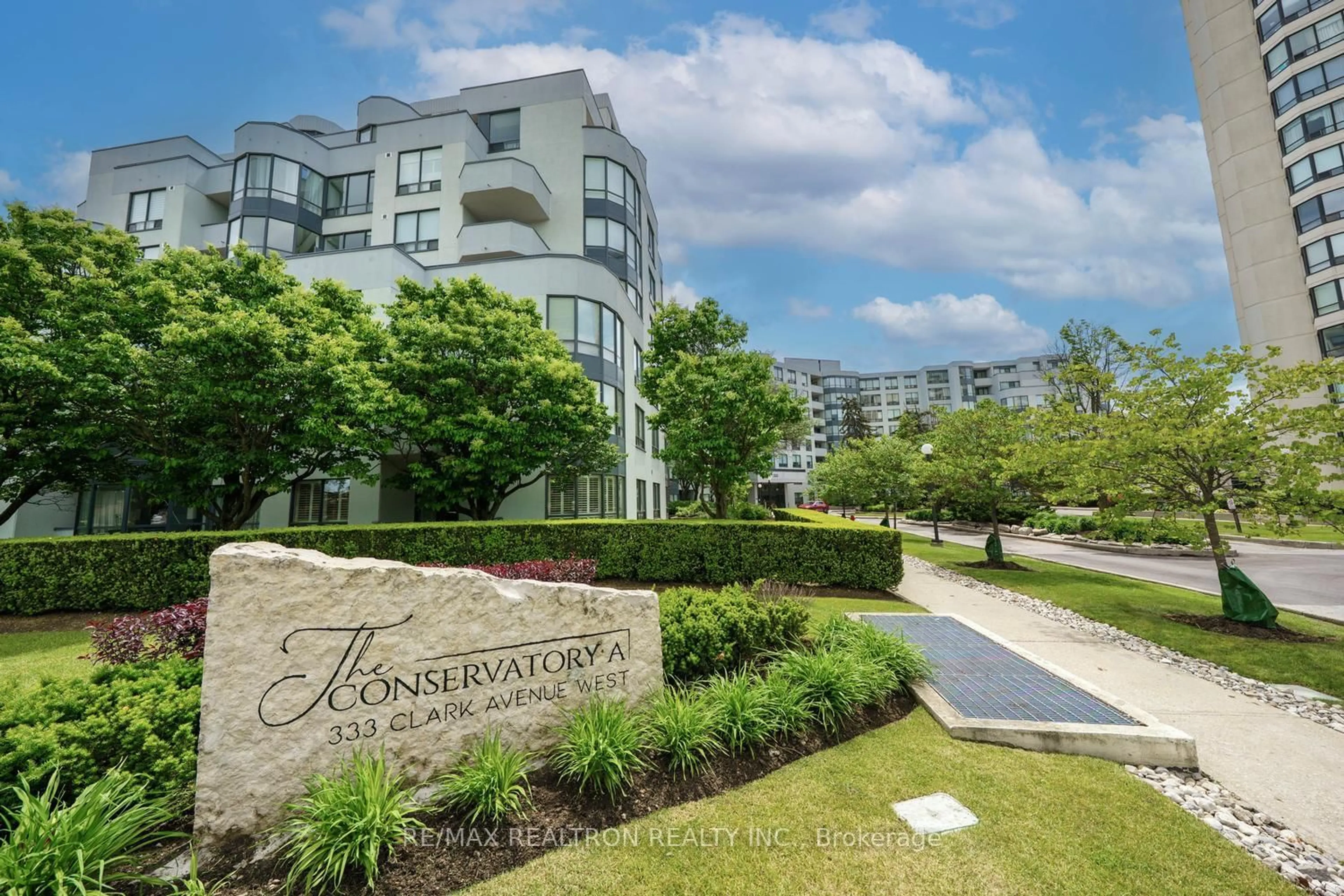 Unknown for 333 Clark Ave #105, Vaughan Ontario L4J 7K4