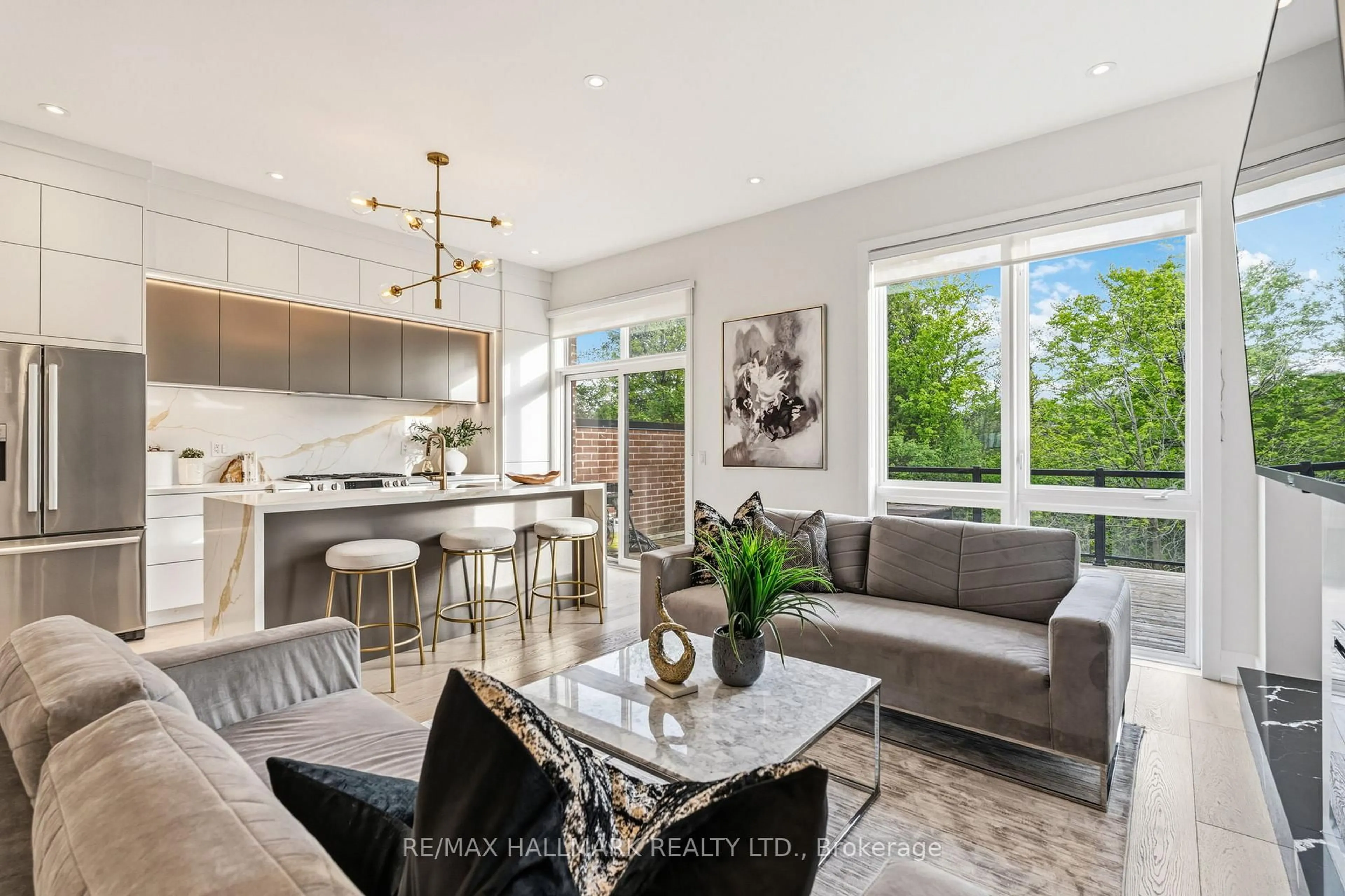 Open concept kitchen, unknown for 46 Crestridge Dr, Vaughan Ontario L4J 0K1