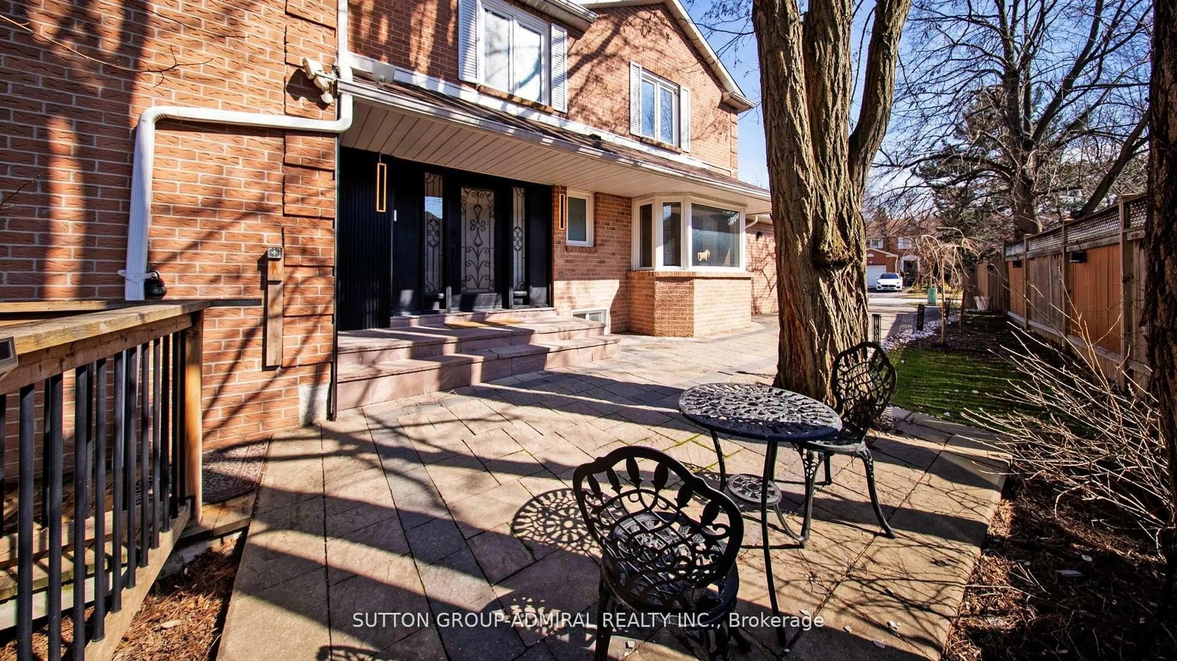 Patio, street for 8 Colleen St, Vaughan Ontario L4J 5H1