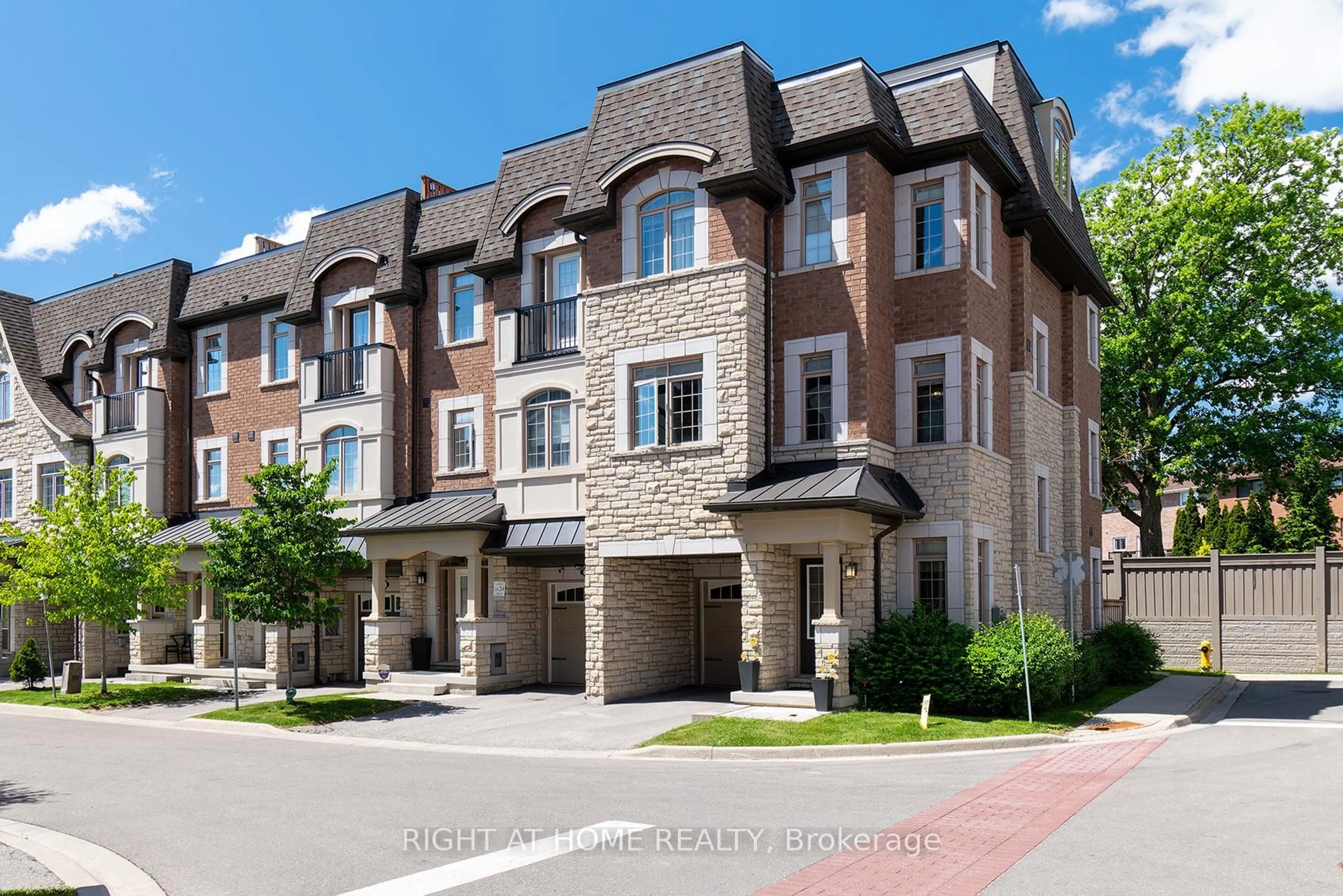Home with brick exterior material, street for 2 Queen Mary Crt, Vaughan Ontario L4L 0H9