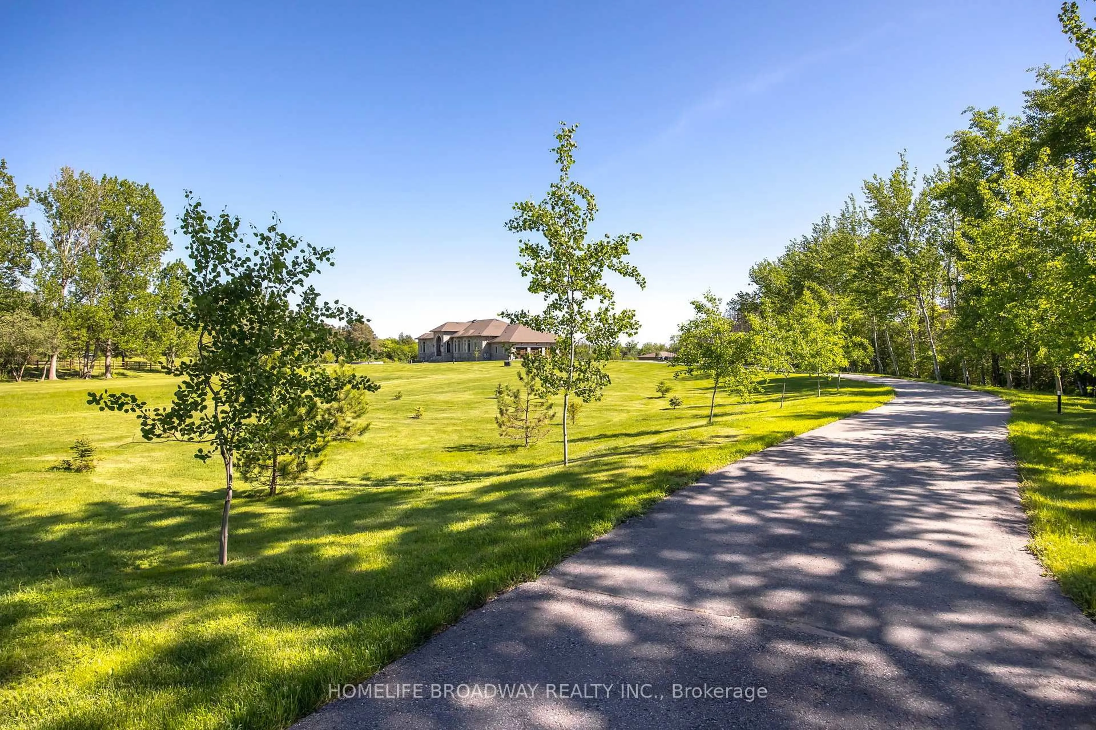 A pic from outside/outdoor area/front of a property/back of a property/a pic from drone, unknown for 3957 Bethesda Rd, Whitchurch-Stouffville Ontario L4A 7X5
