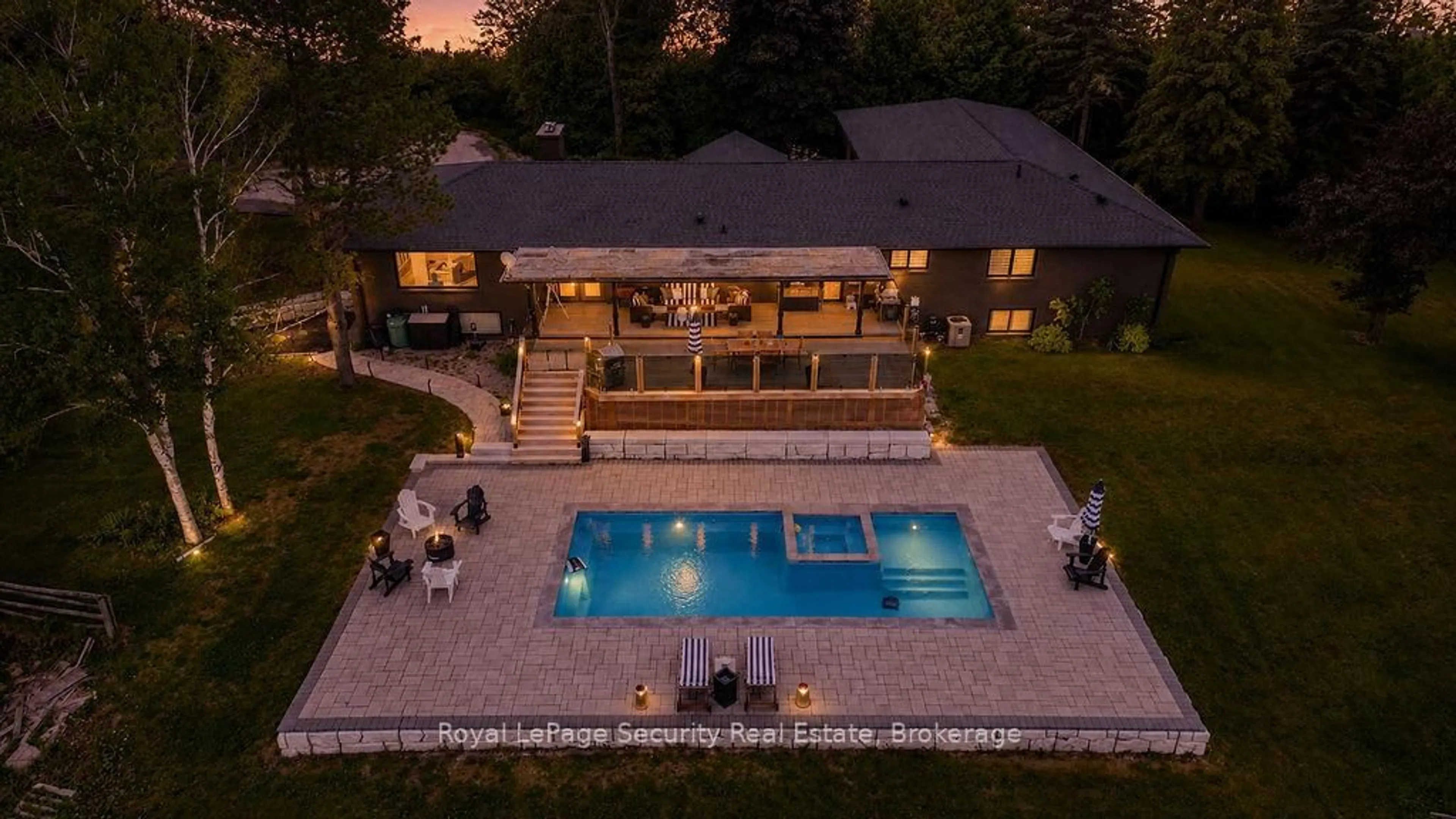 Pool for 6348 6th Line, New Tecumseth Ontario L0G 1W0