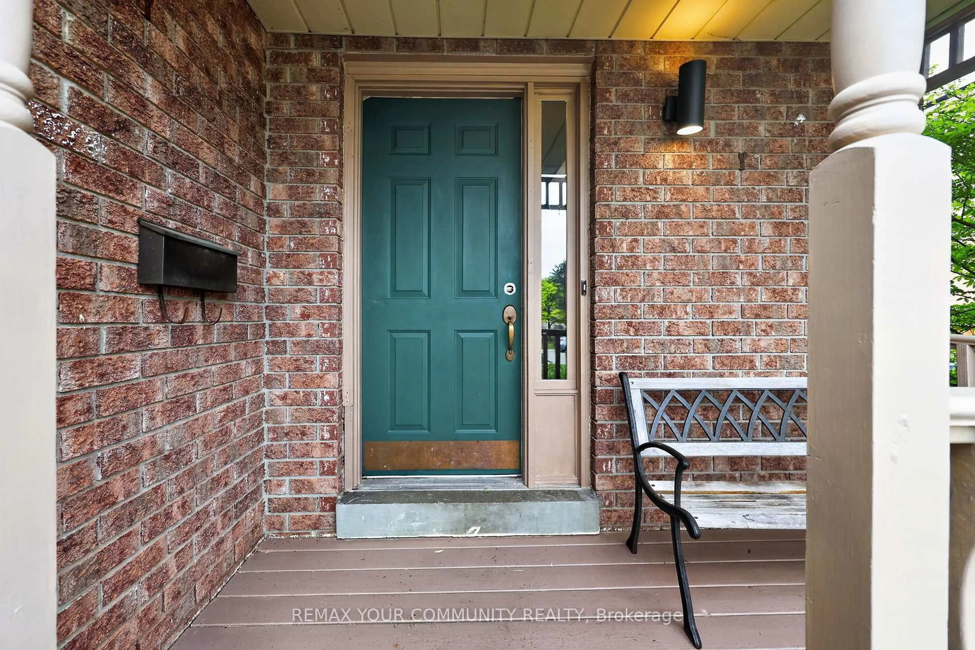 Home with brick exterior material, street for 82 Ondrey St, Bradford West Gwillimbury Ontario L3Z 2W9