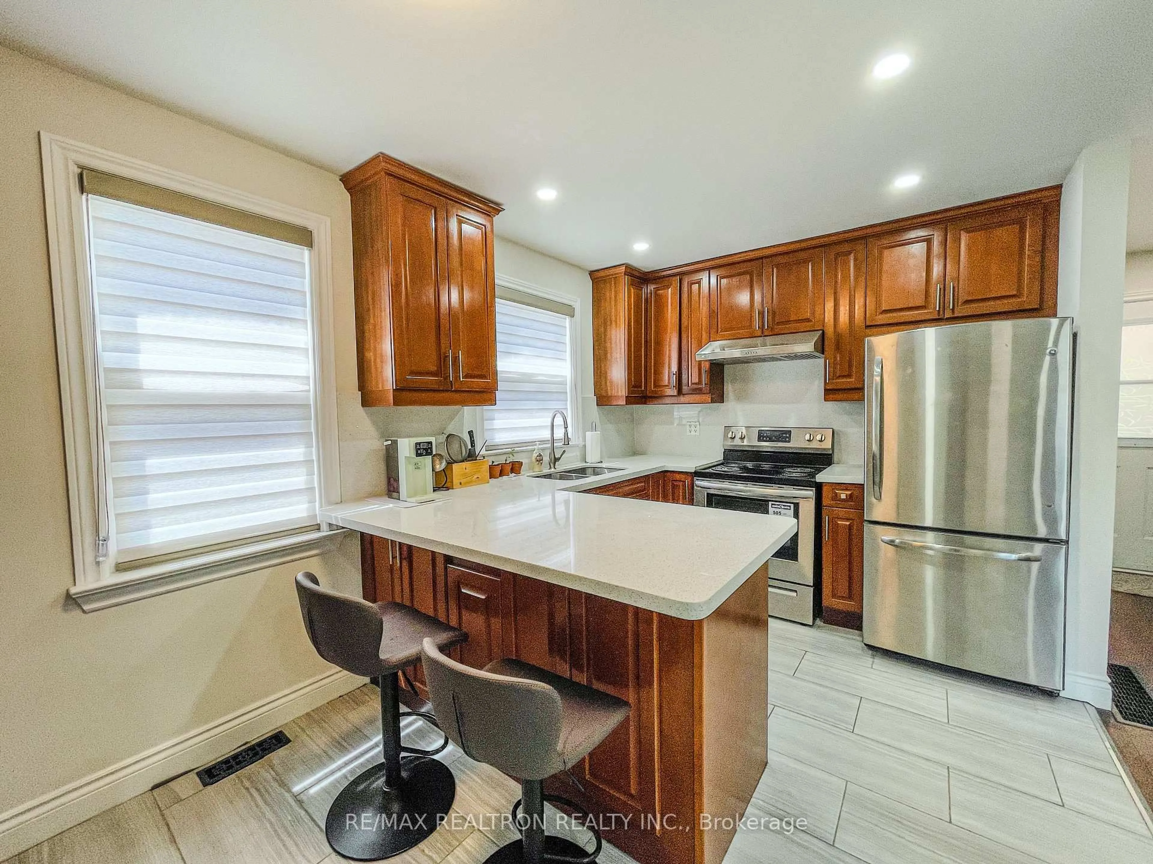 Unknown for 52 Glen Cameron Rd, Markham Ontario L3T 1P6