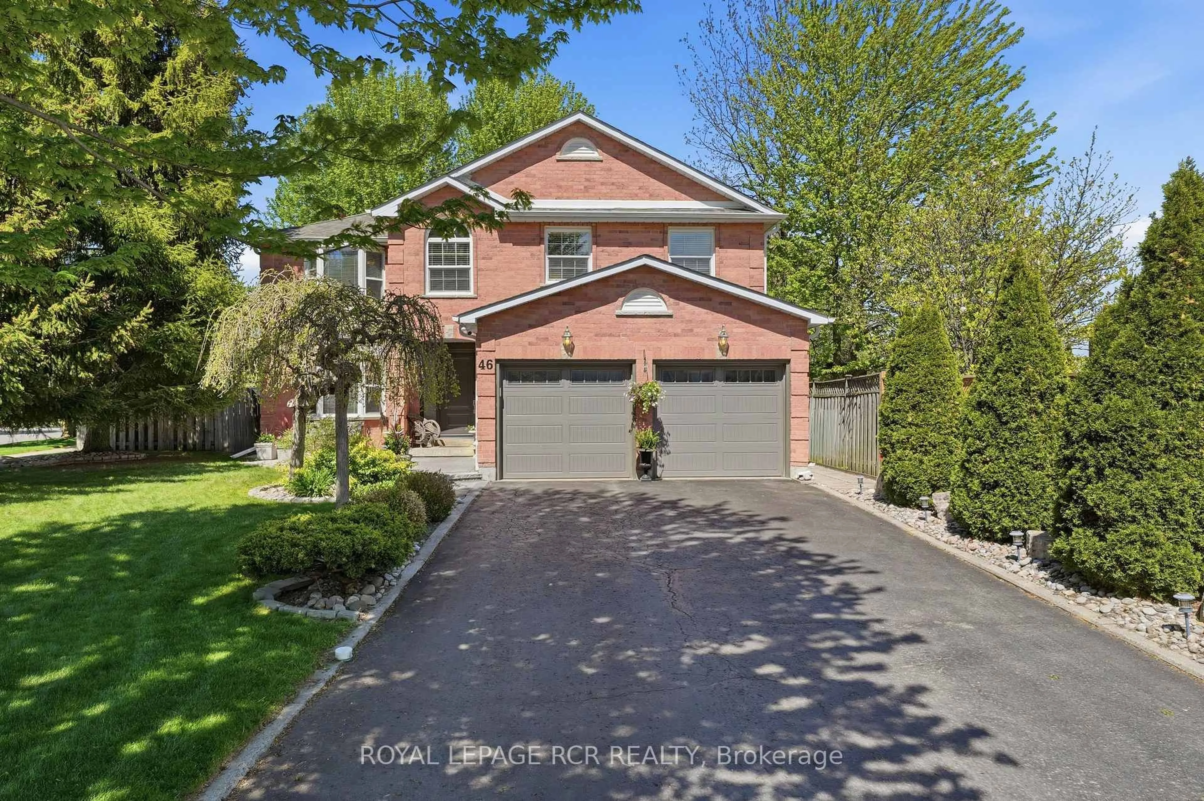 Home with brick exterior material, street for 46 Tannery Creek Cres, Aurora Ontario L4G 5K9