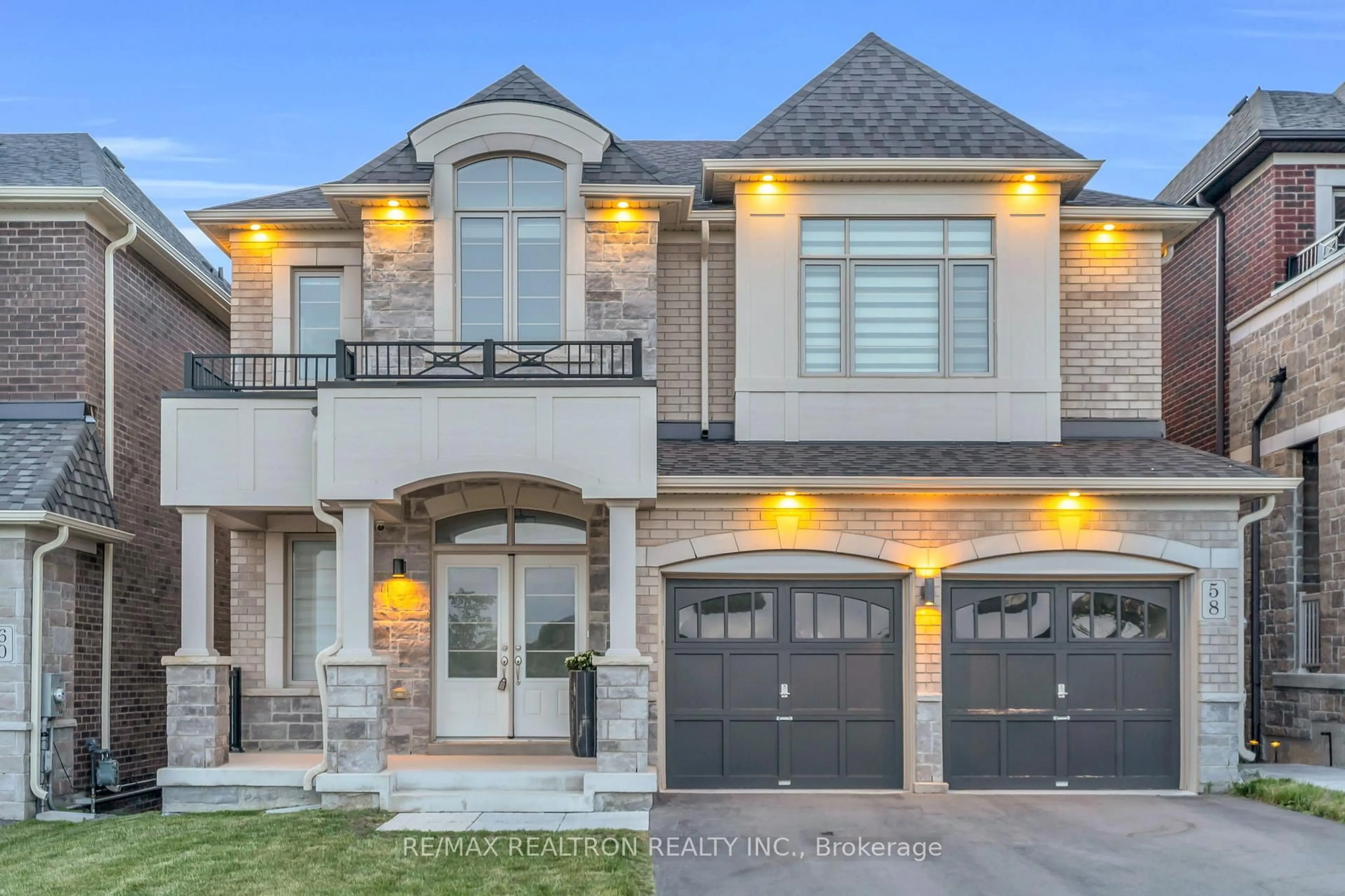 Home with brick exterior material, street for 58 Charles White Crt, East Gwillimbury Ontario L9N 0T7