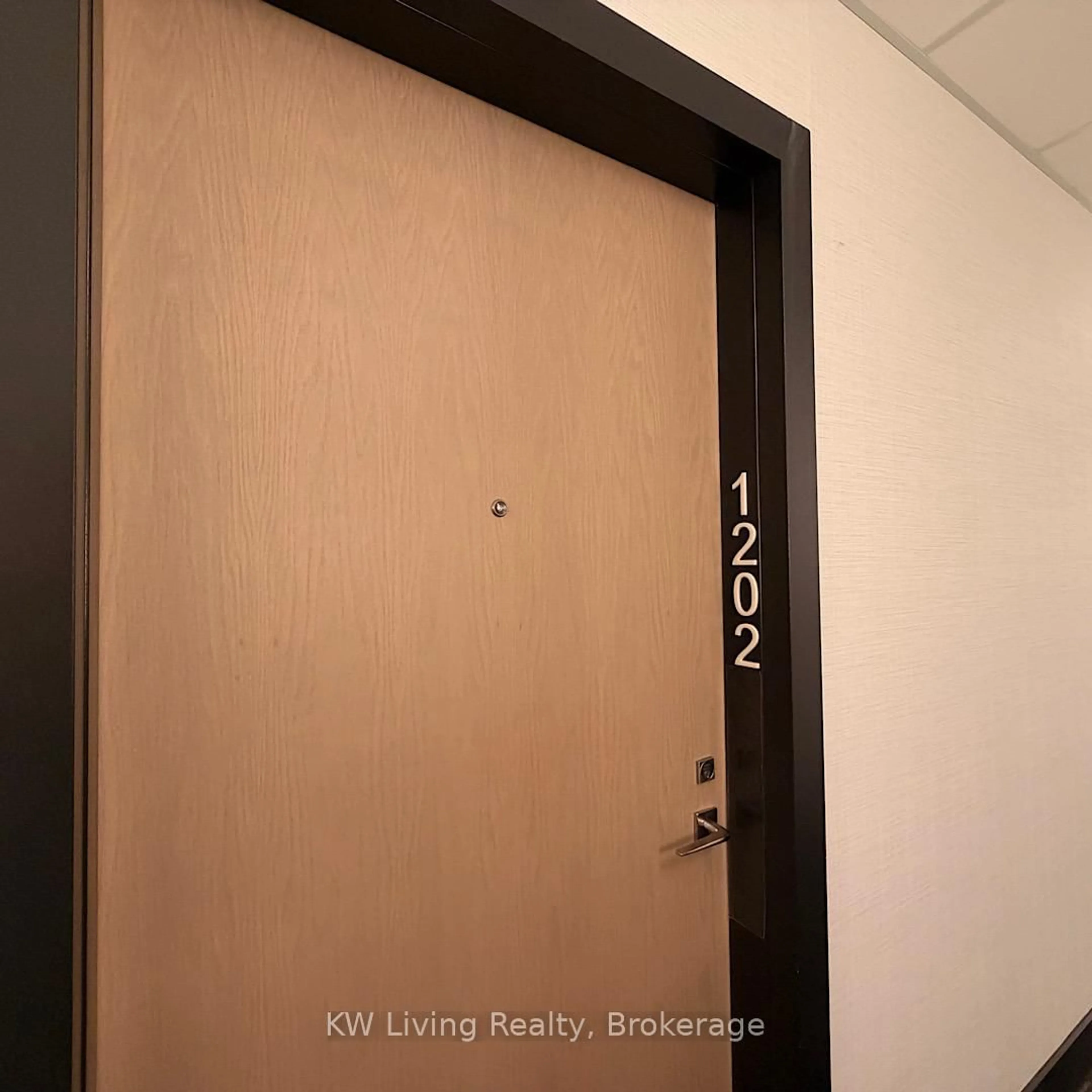 Indoor entryway for 8 Rouge Valley Dr #1202B, Markham Ontario L6G 0G8