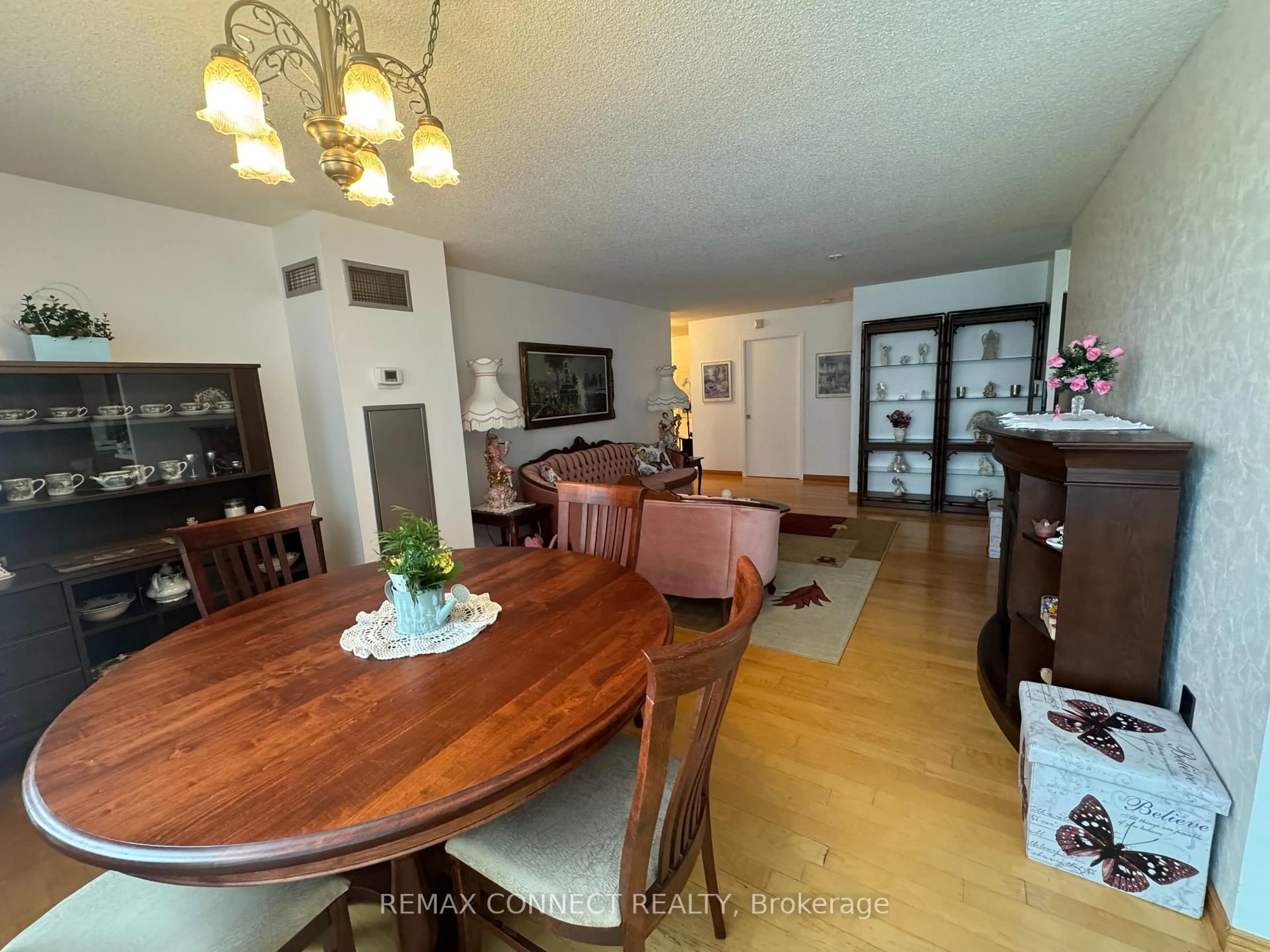 Dining room, unknown for 326 Major Mackenzie Dr #428, Richmond Hill Ontario L4C 8T4