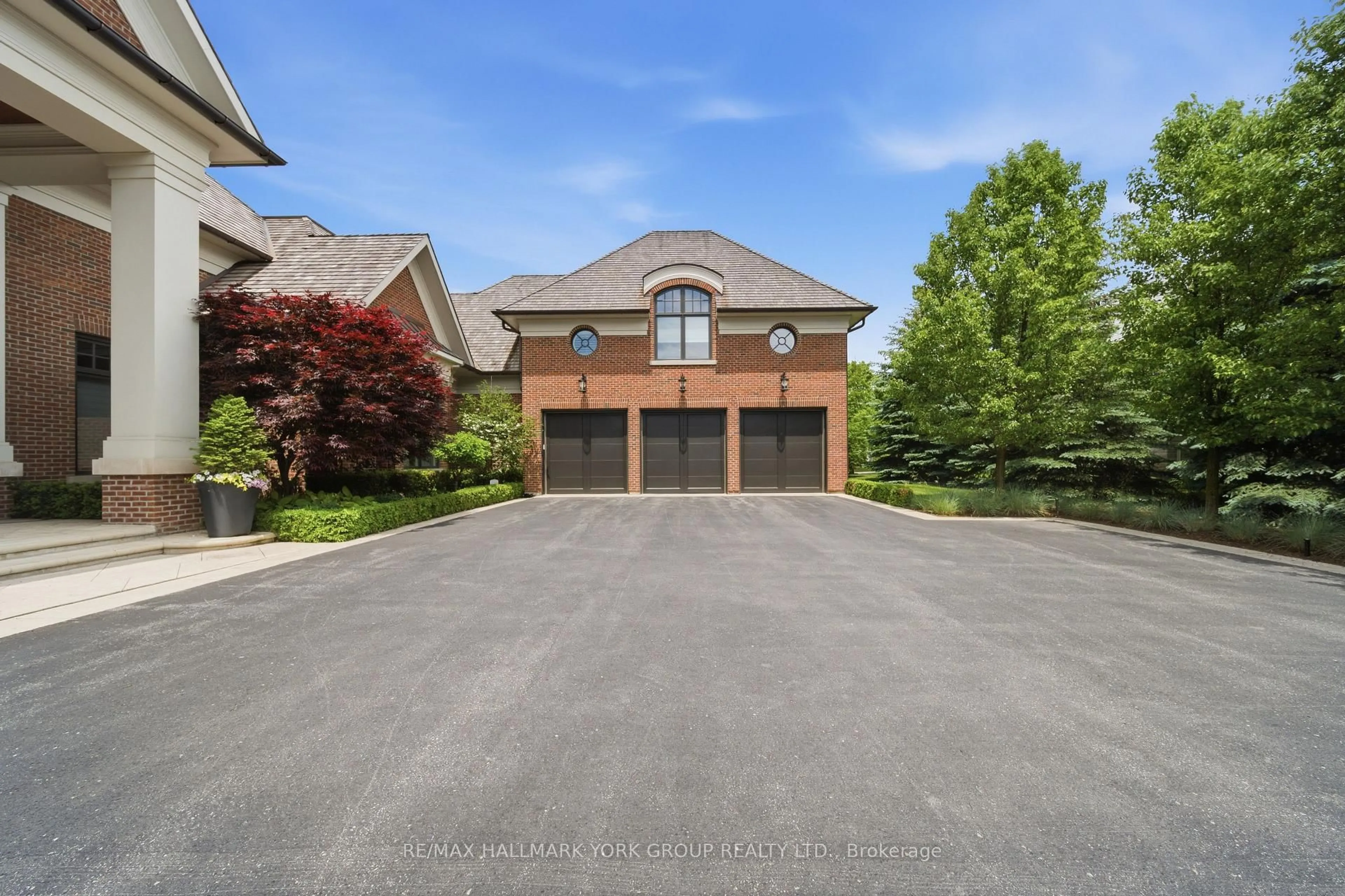 Unknown for 45 Adena Meadows Way, Aurora Ontario L4G 7Y6