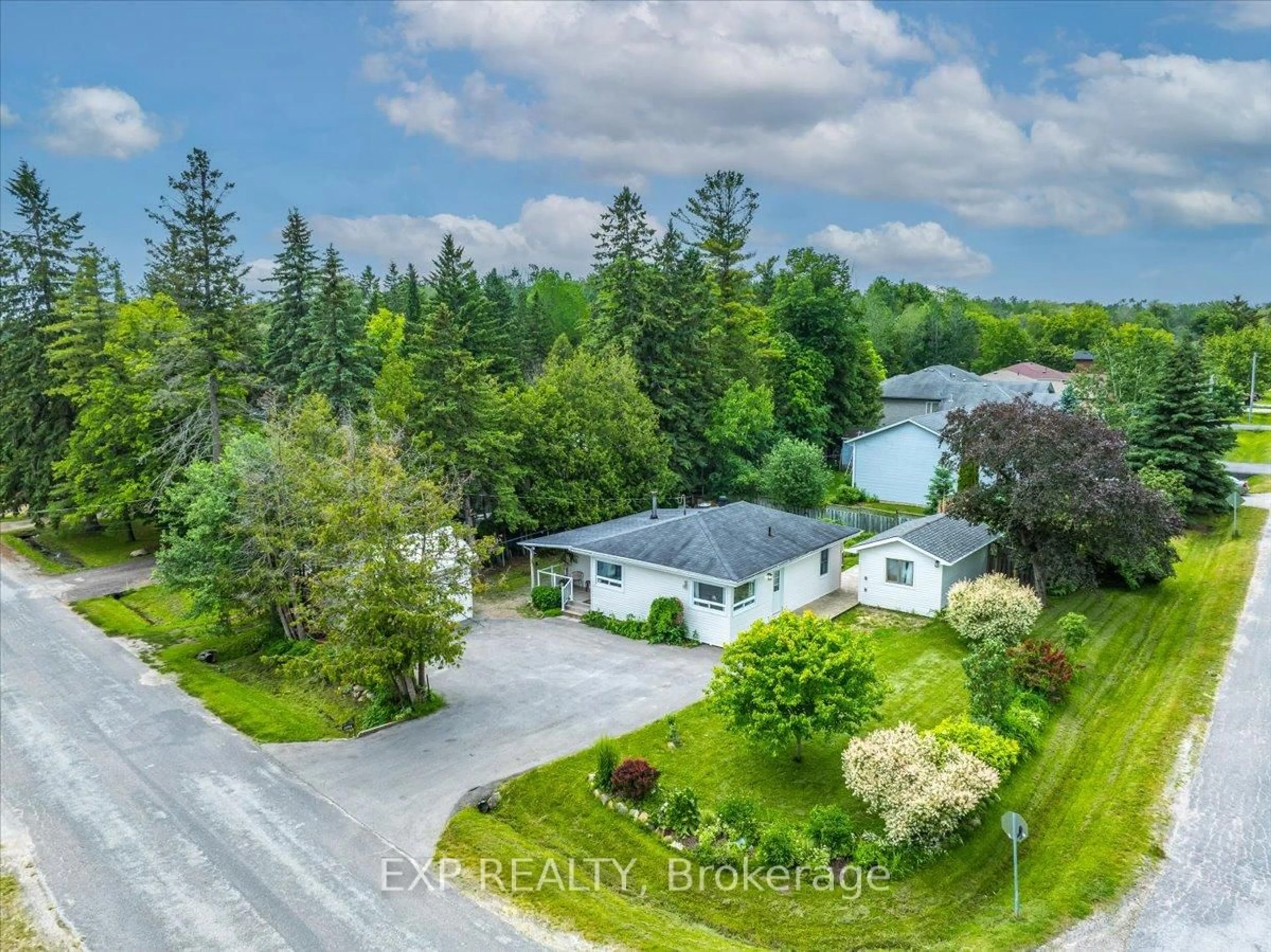 A pic from outside/outdoor area/front of a property/back of a property/a pic from drone, water/lake/river/ocean view for 1104 Ferrier Ave, Innisfil Ontario L0L 1W0