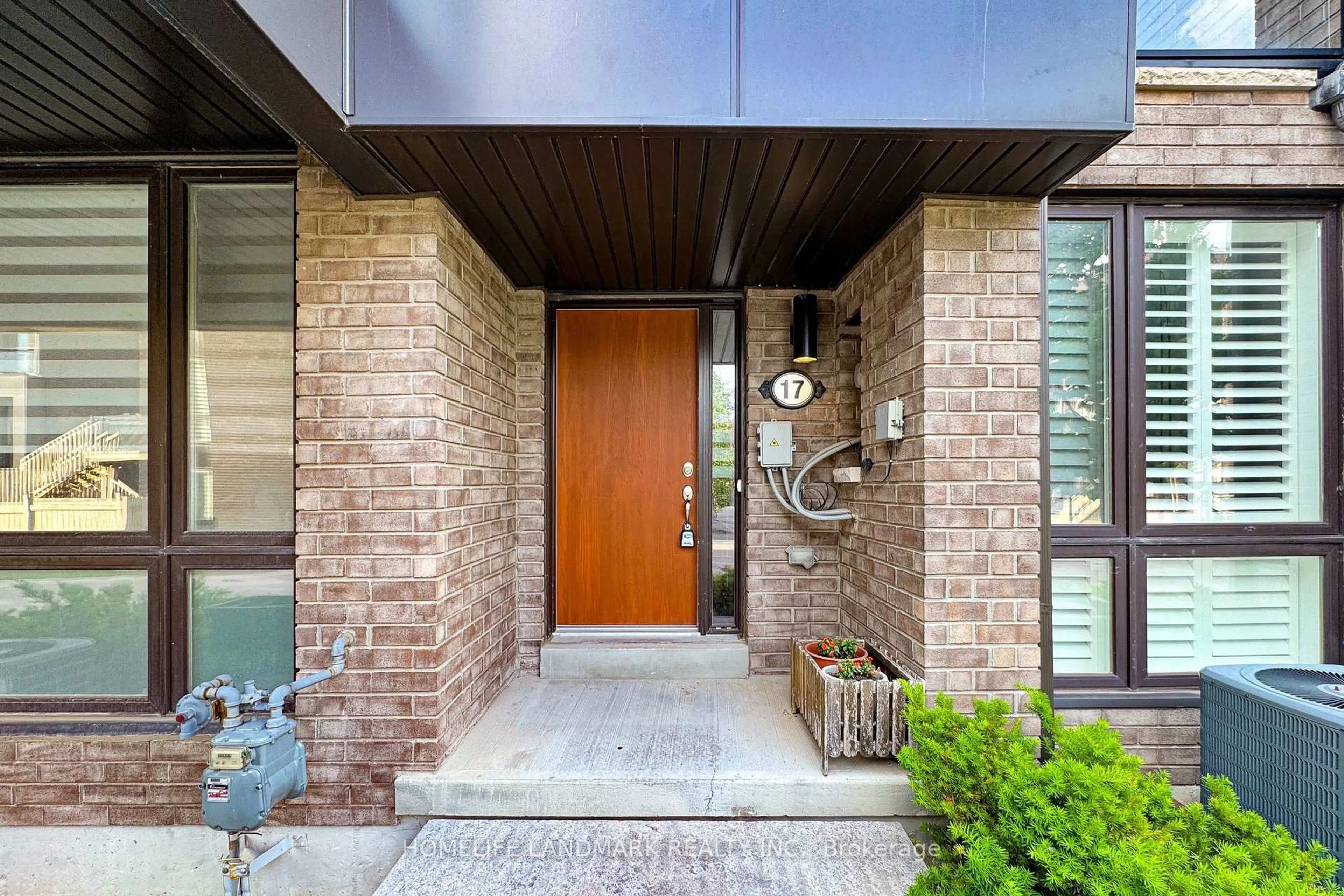 Unknown for 17 Thorncrest Dr, Vaughan Ontario L4J 0K1