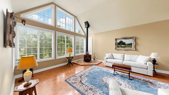 58 Mcmullen Dr, Whitchurch-Stouffville 5