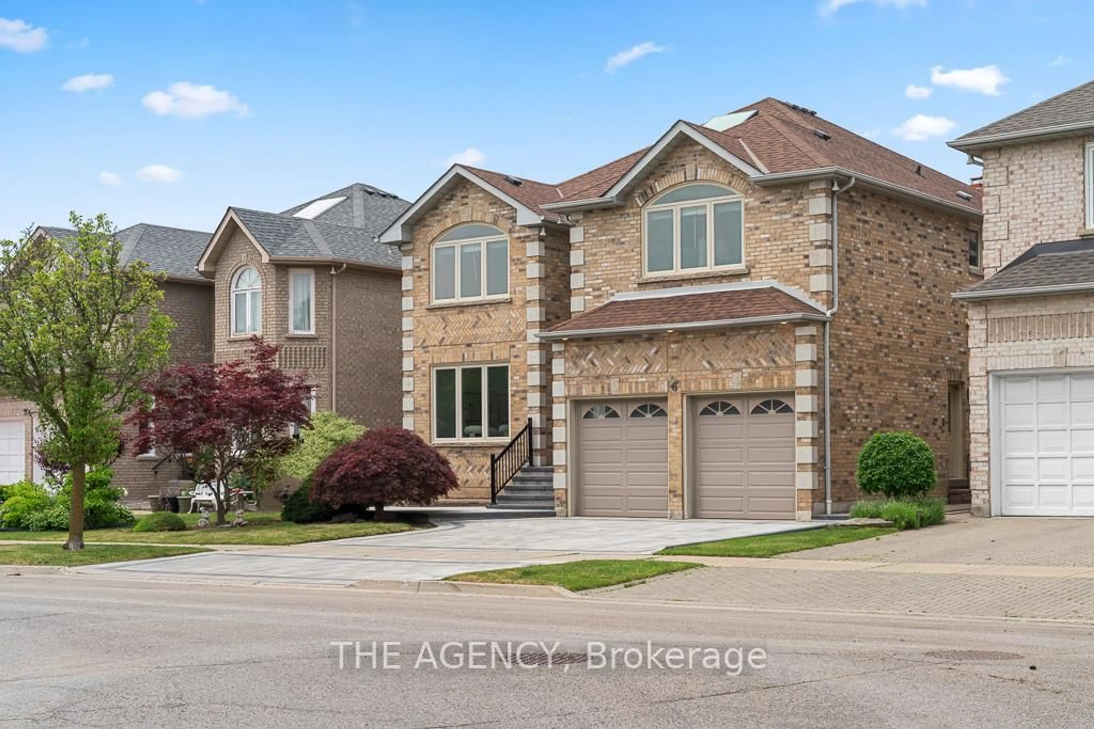 Home with brick exterior material, street for 6 Sheila Cres, Richmond Hill Ontario L4B 2Z8