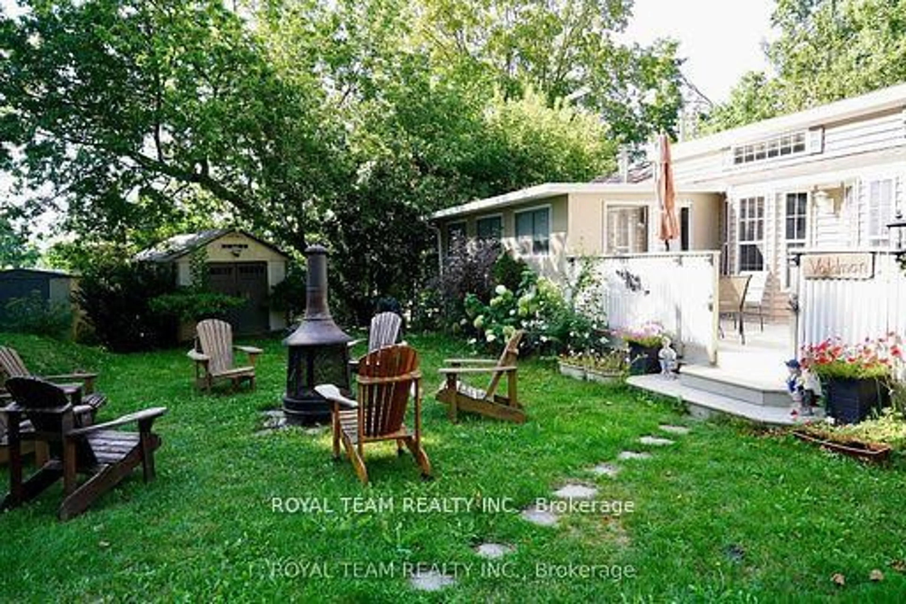 Patio, street for 15014 Ninth Line, Whitchurch-Stouffville Ontario L4A 7X3