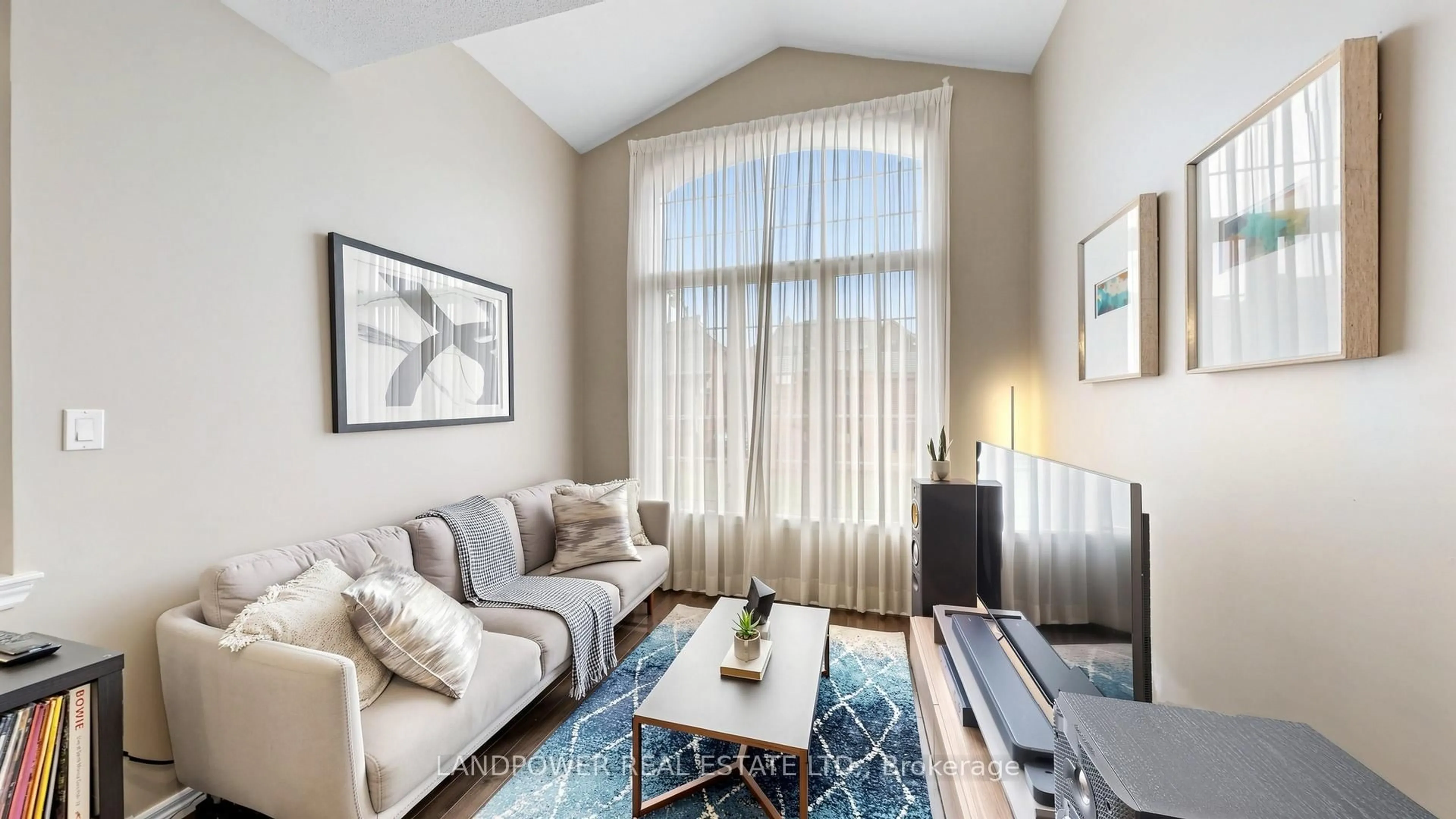 Living room with furniture, unknown for 49 Winter Creek Cres, Markham Ontario L6C 3E3