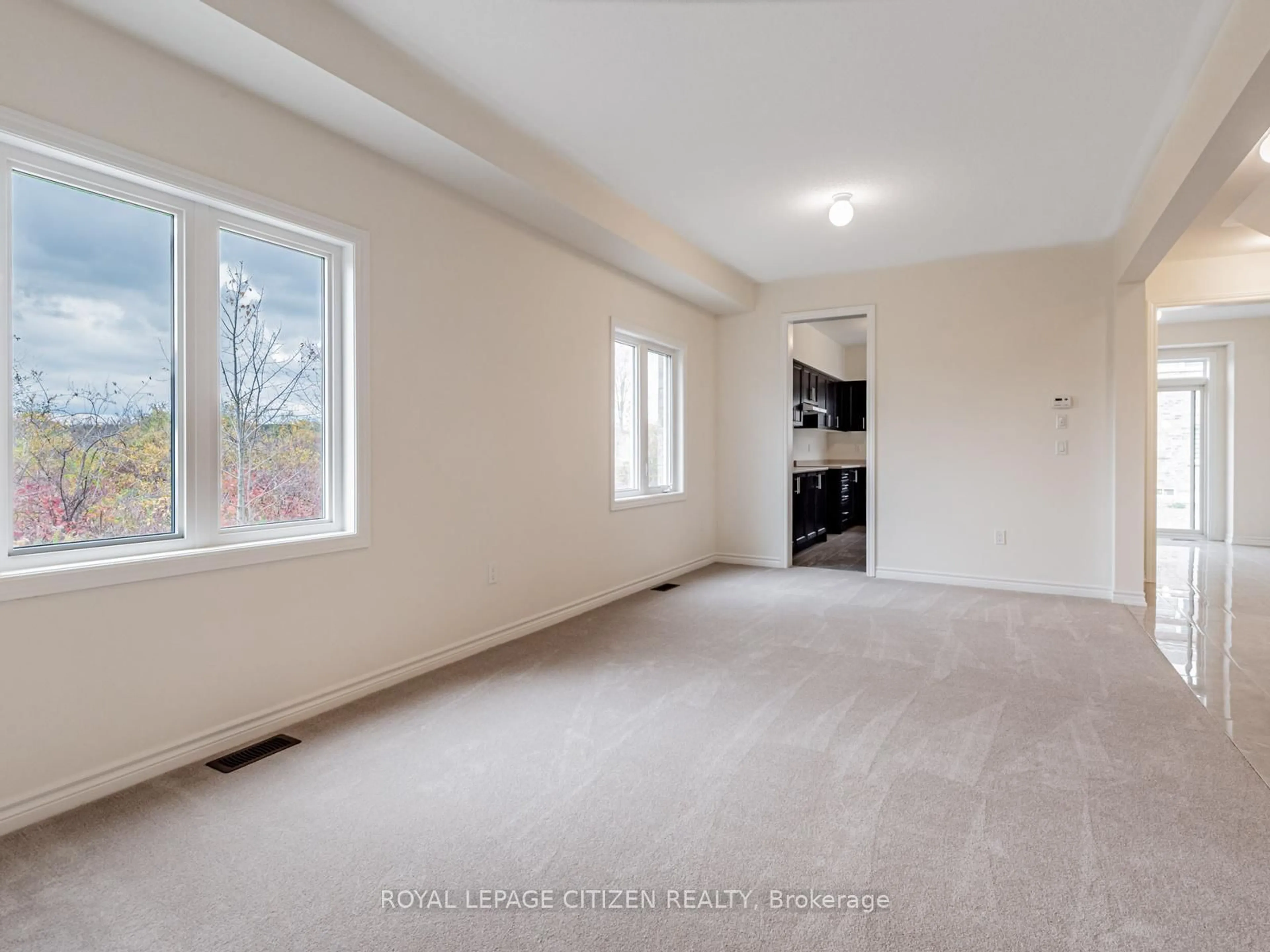 A pic of a room for 17 Heather Fullerton Rd, Georgina Ontario L0E 1R0