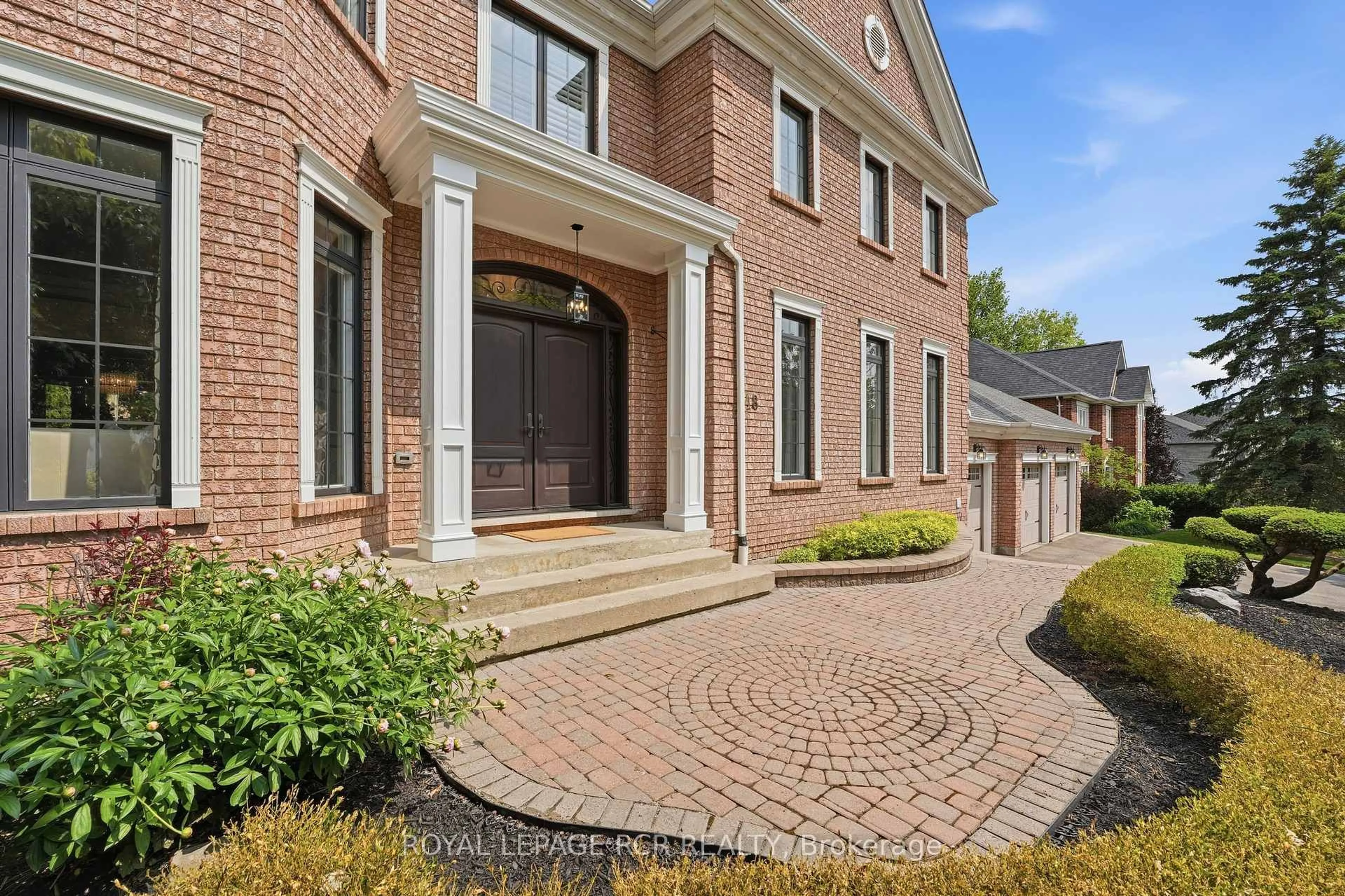 Home with brick exterior material, street for 48 Hodgkinson Cres, Aurora Ontario L4G 6K7