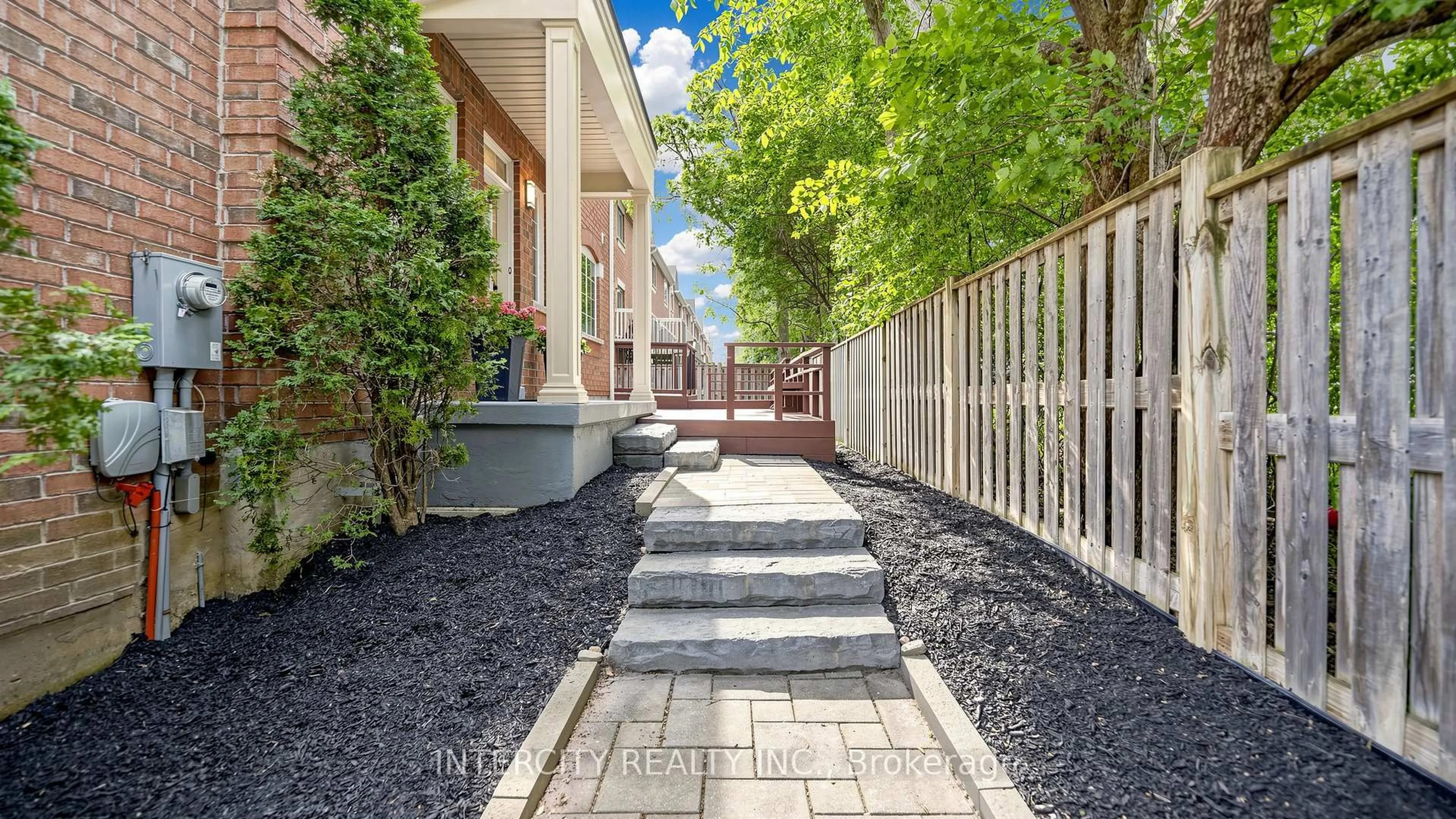 Patio, street for 151 Silverwood Ave #22A, Richmond Hill Ontario L4S 0C9