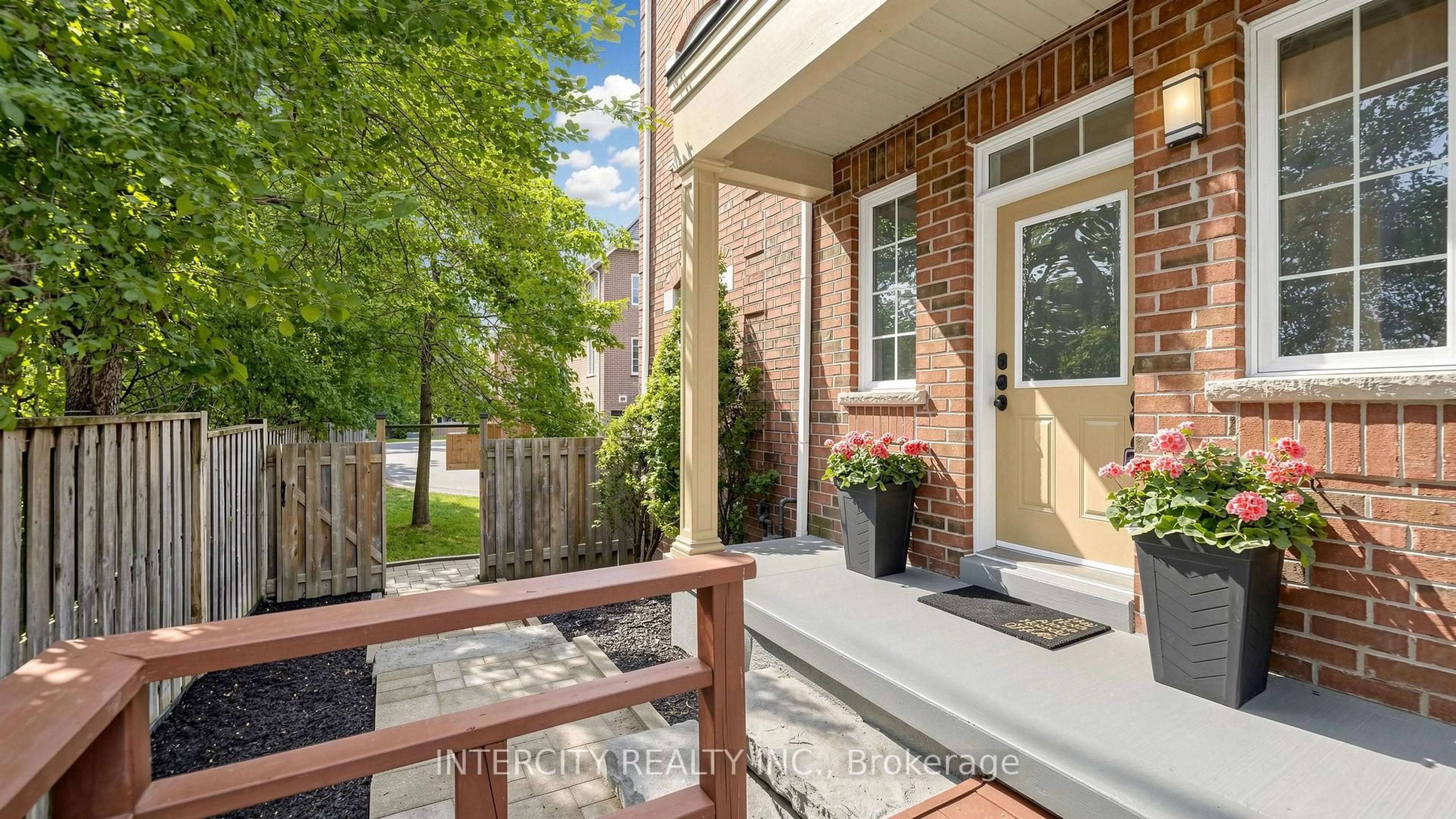 Home with brick exterior material, street for 151 Silverwood Ave #22A, Richmond Hill Ontario L4S 0C9