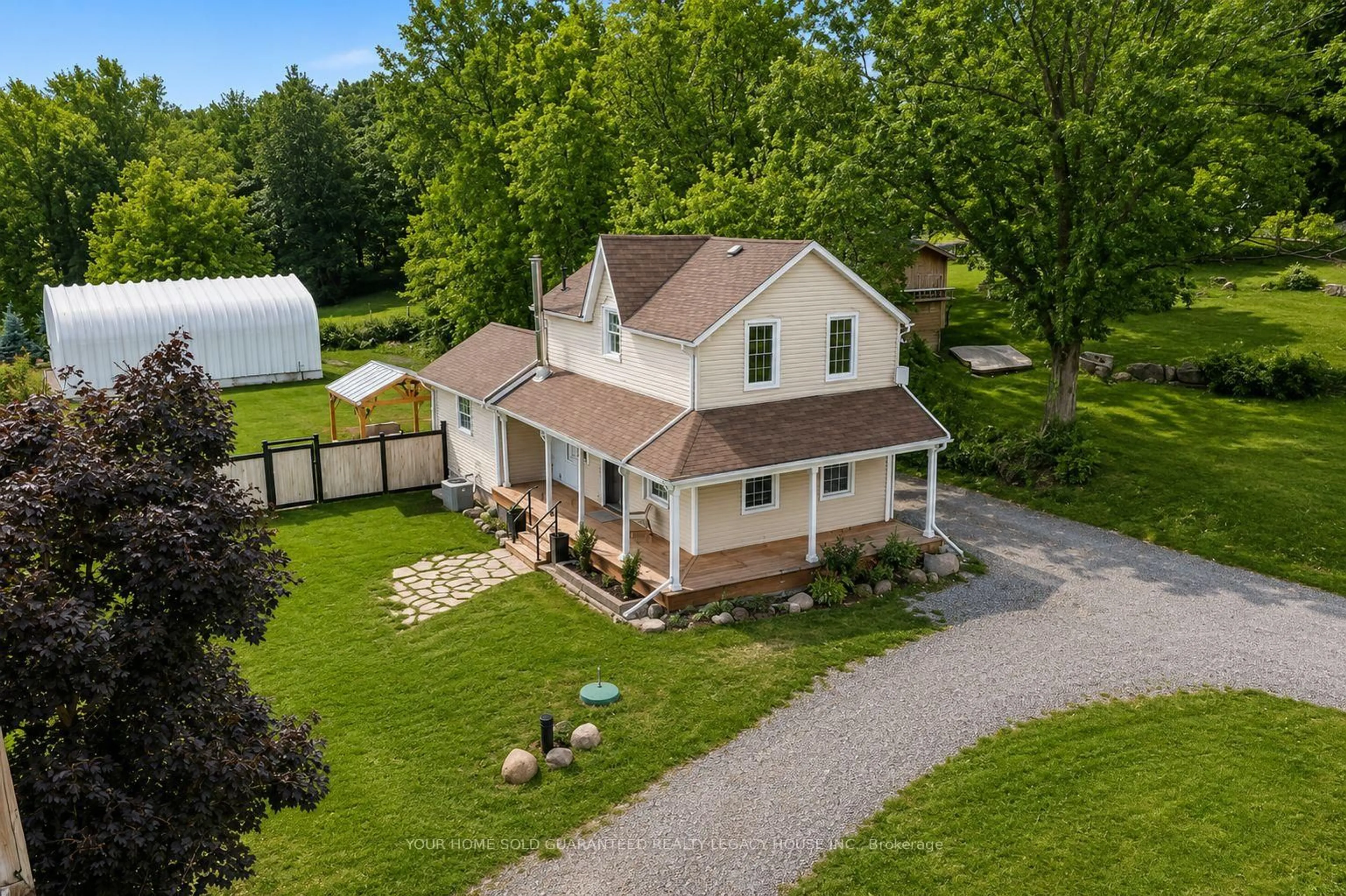 A pic from outside/outdoor area/front of a property/back of a property/a pic from drone, unknown for 3740 Simcoe County Road 27, Bradford West Gwillimbury Ontario L3Z 3X2