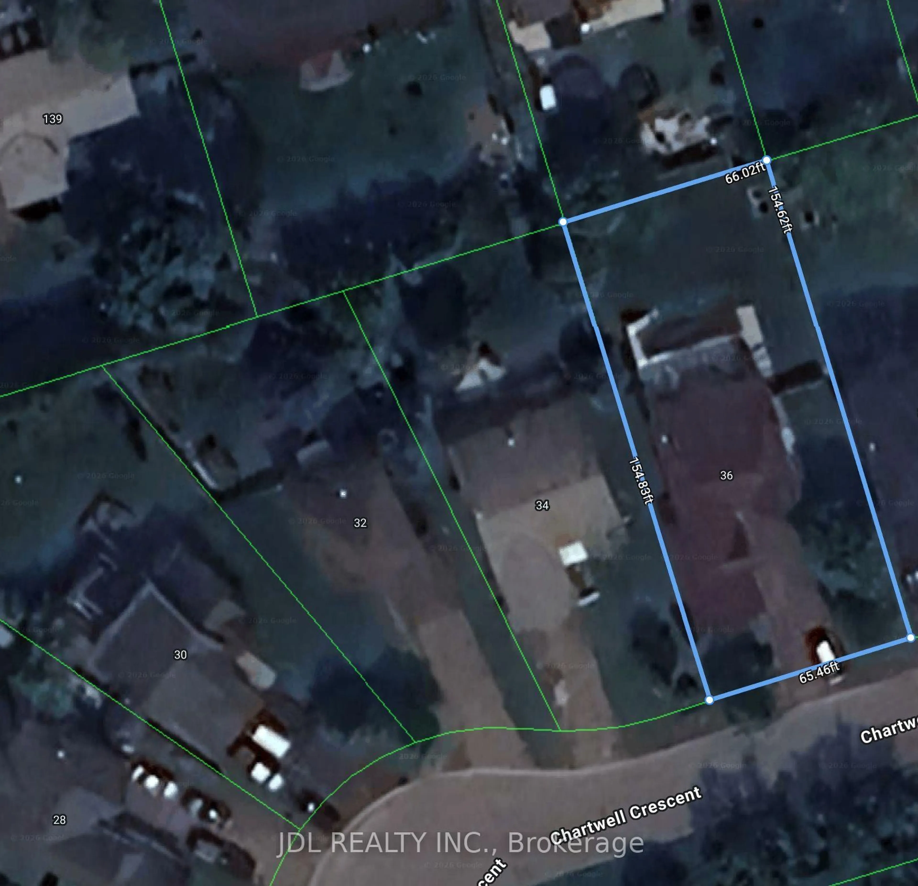 A pic from outside/outdoor area/front of a property/back of a property/a pic from drone, street for 36 Chartwell Cres, Georgina Ontario L4P 3N8