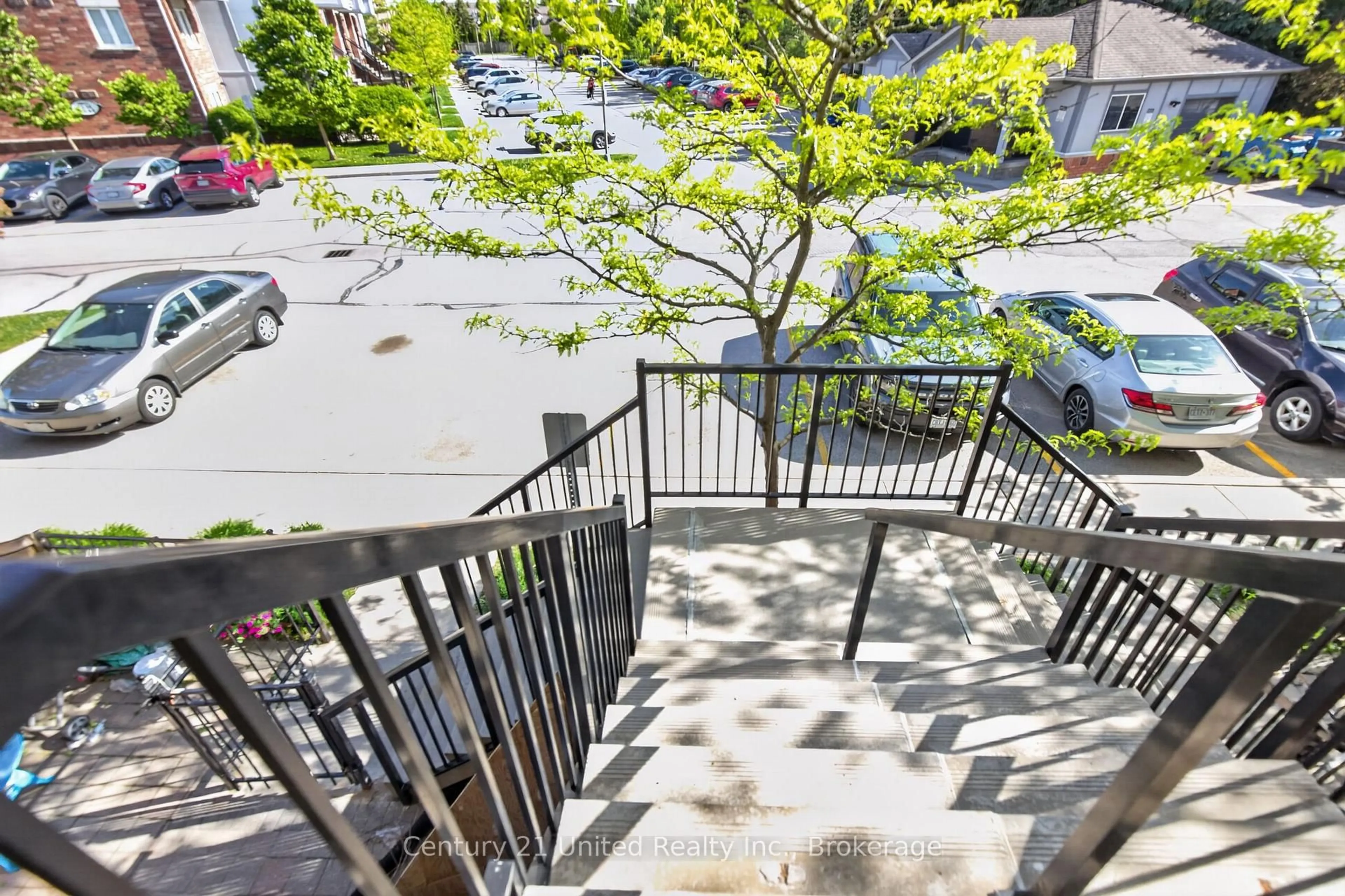 Patio, street for 2285 Bur Oak Ave #30, Markham Ontario L6E 0B9