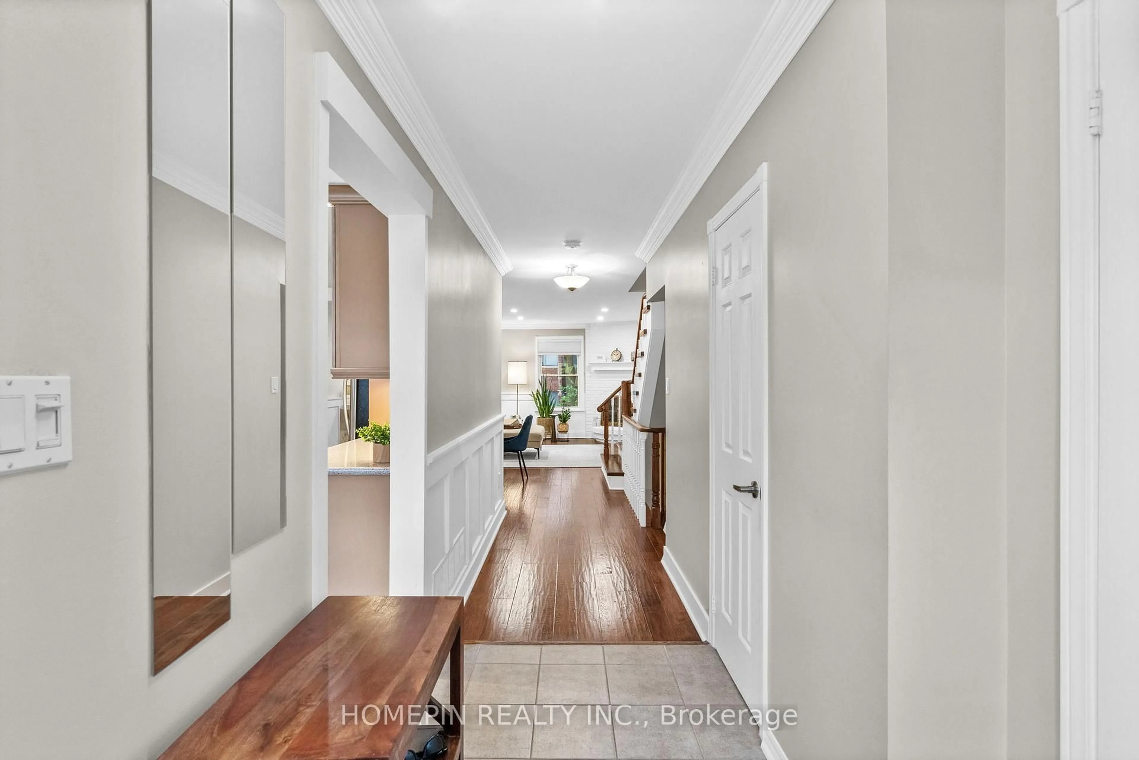 Indoor entryway for 86 Confederation Way, Markham Ontario L3T 5R5