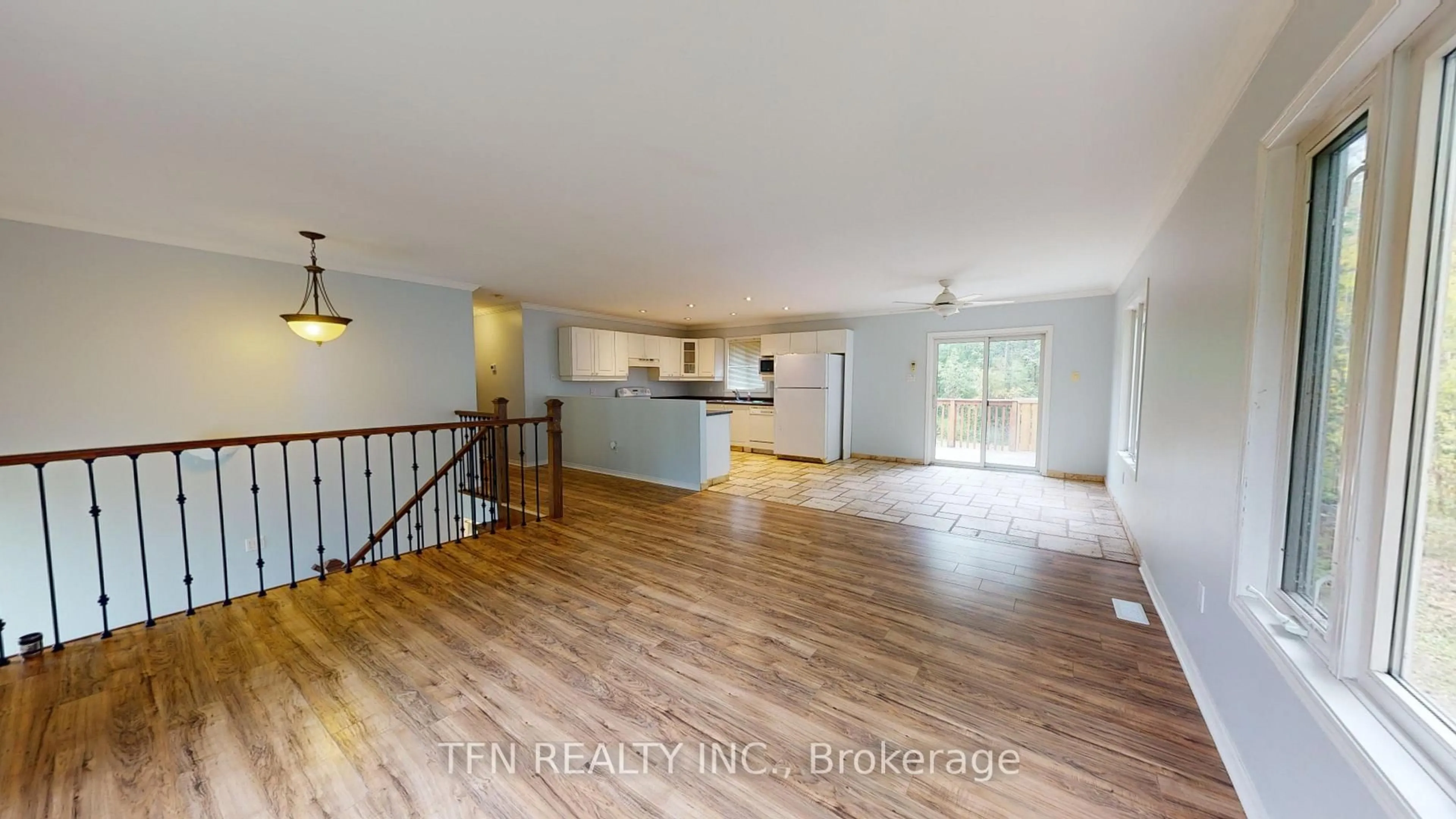 Open concept kitchen, unknown for 1048 Gilmore Ave, Innisfil Ontario L0L 1W0