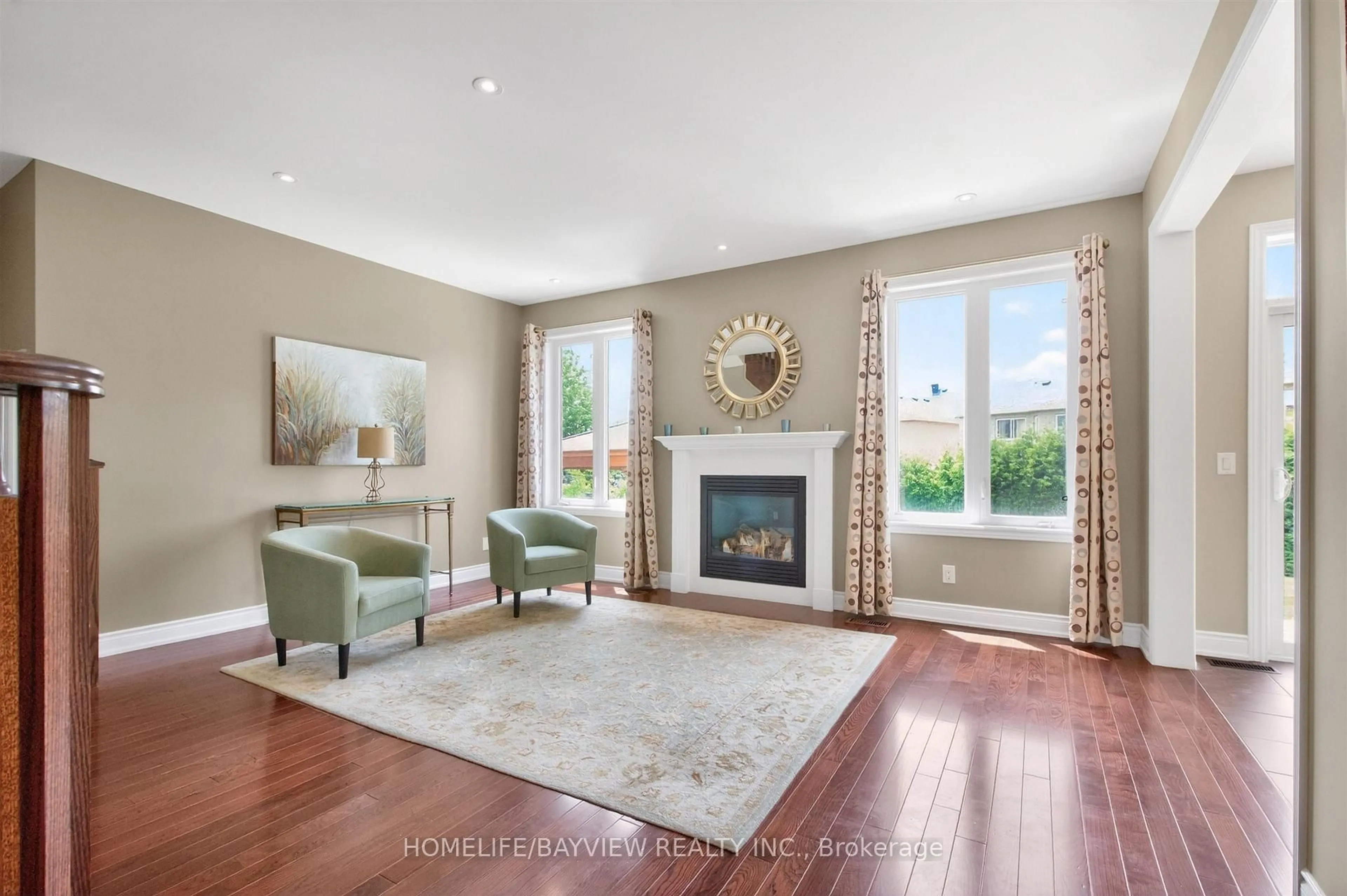 Living room with furniture, unknown for 164 Rothbury Rd, Richmond Hill Ontario L4S 0E2
