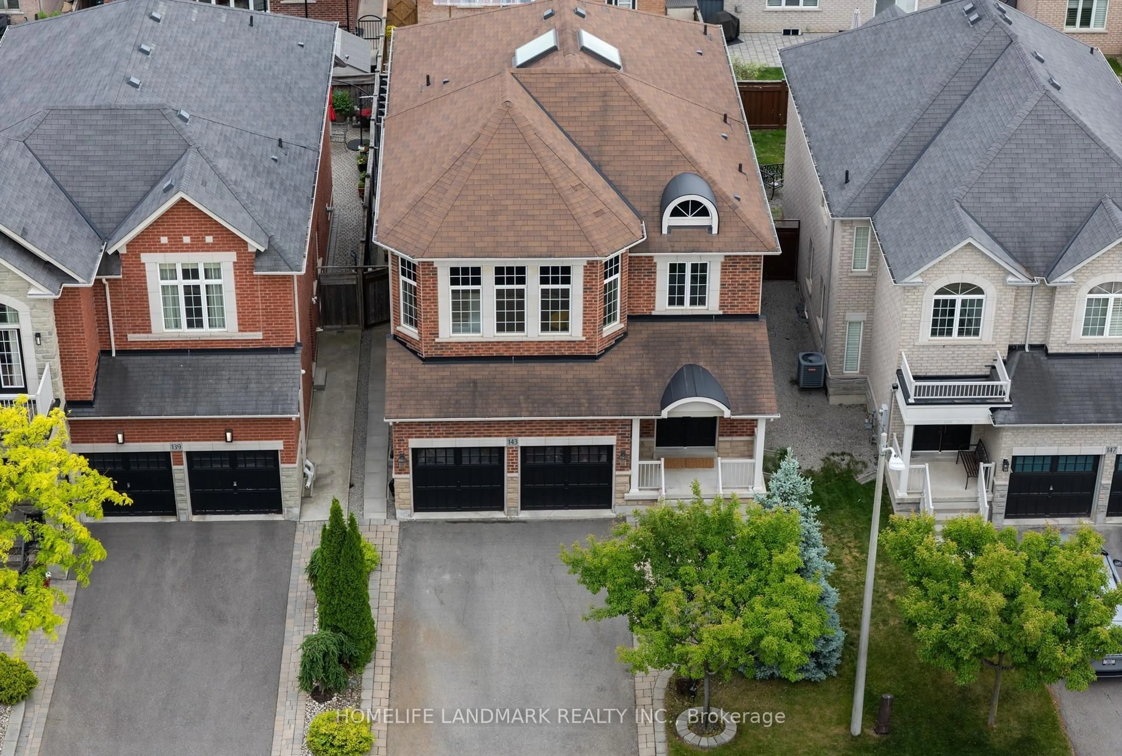 A pic from outside/outdoor area/front of a property/back of a property/a pic from drone, street for 143 Shelbourne Dr, Vaughan Ontario L4H 0V2