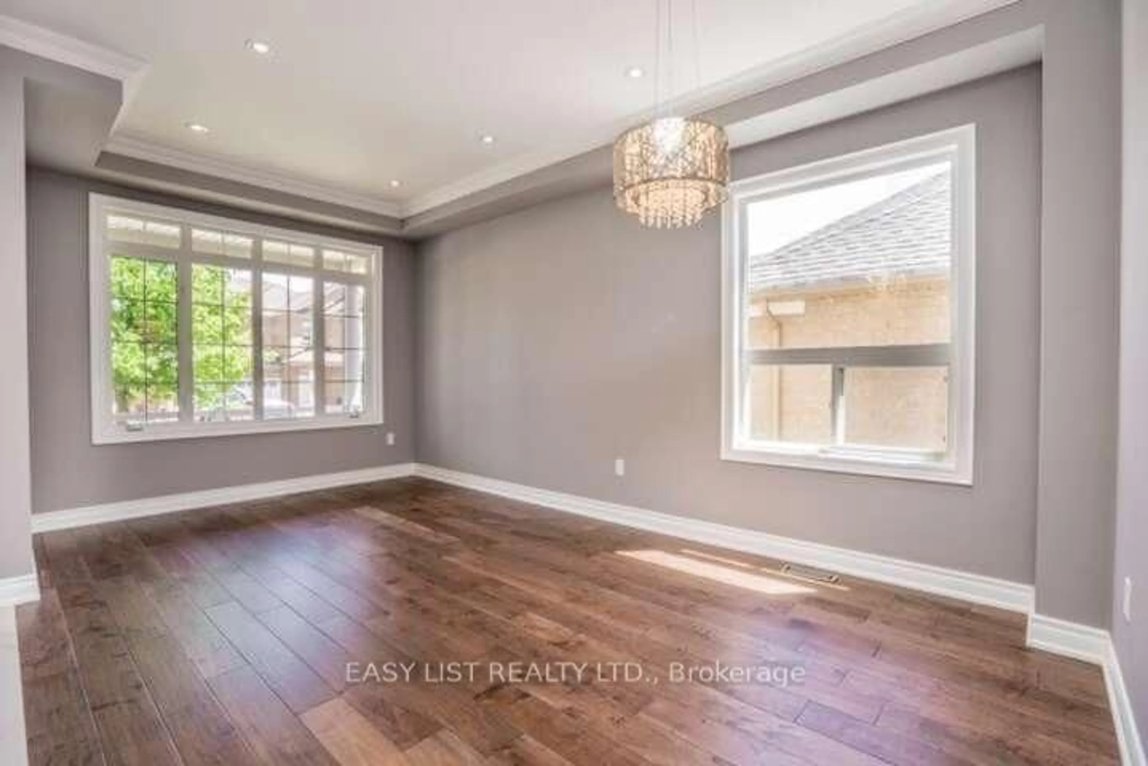 A pic of a room for 350 Coachwhip Tr, Newmarket Ontario L3X 2R6