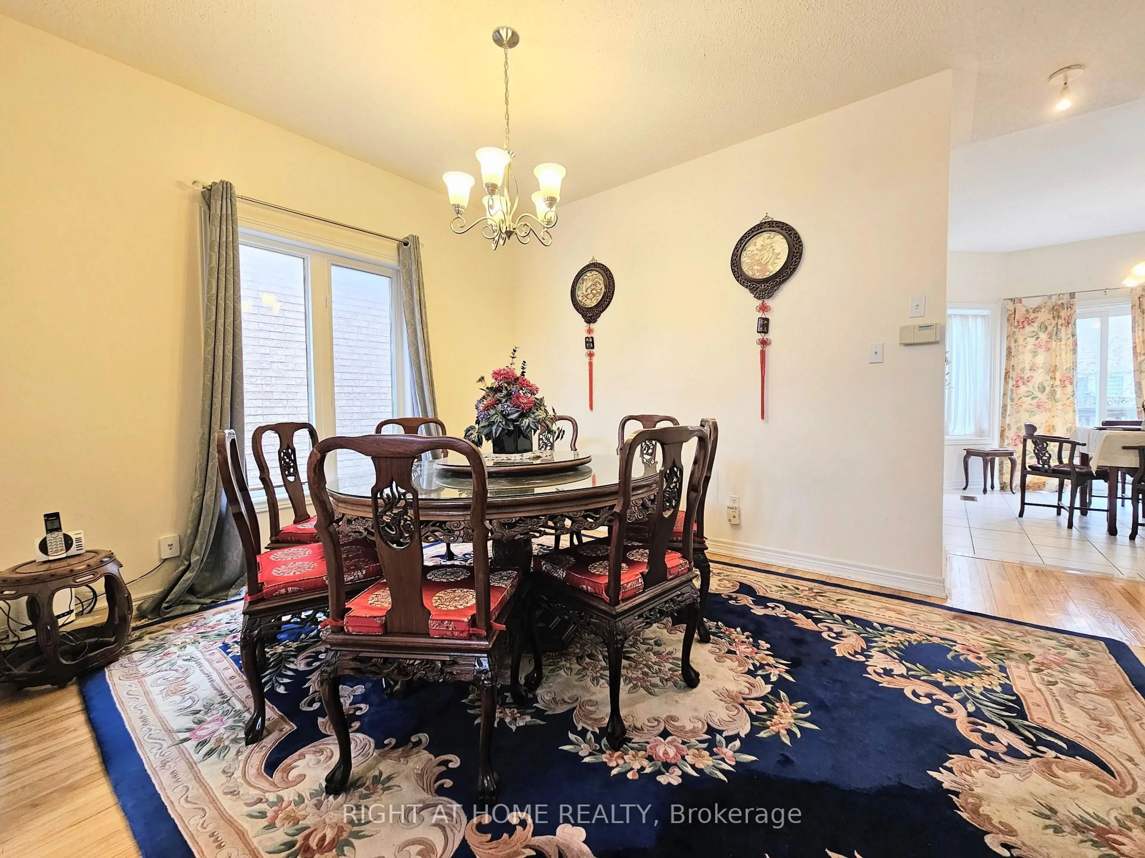 Dining room, unknown for 188 Silver Linden Dr, Richmond Hill Ontario L4B 4G6