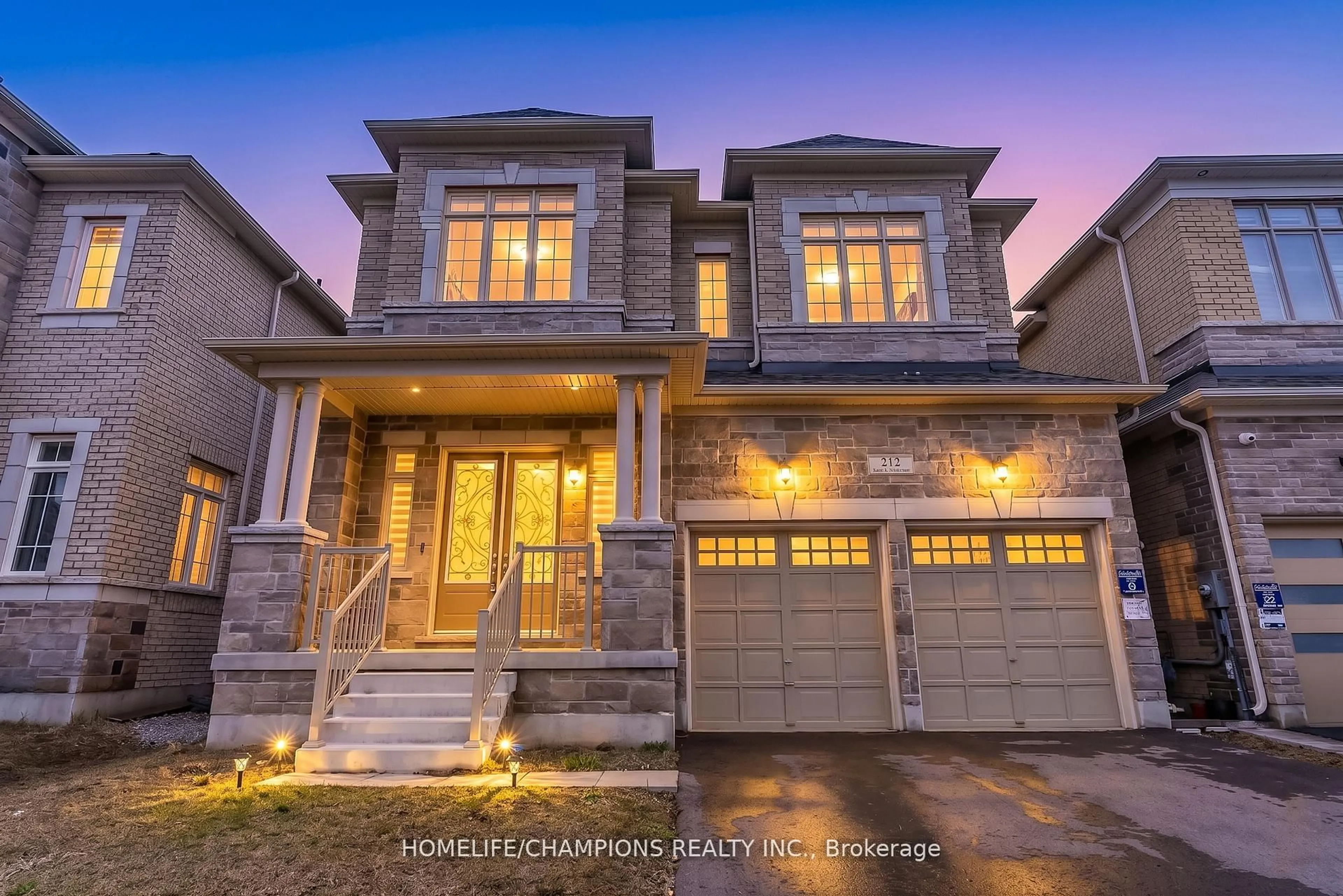 Home with brick exterior material, street for 212 Wesmina Ave, Whitchurch-Stouffville Ontario L4A 5A2