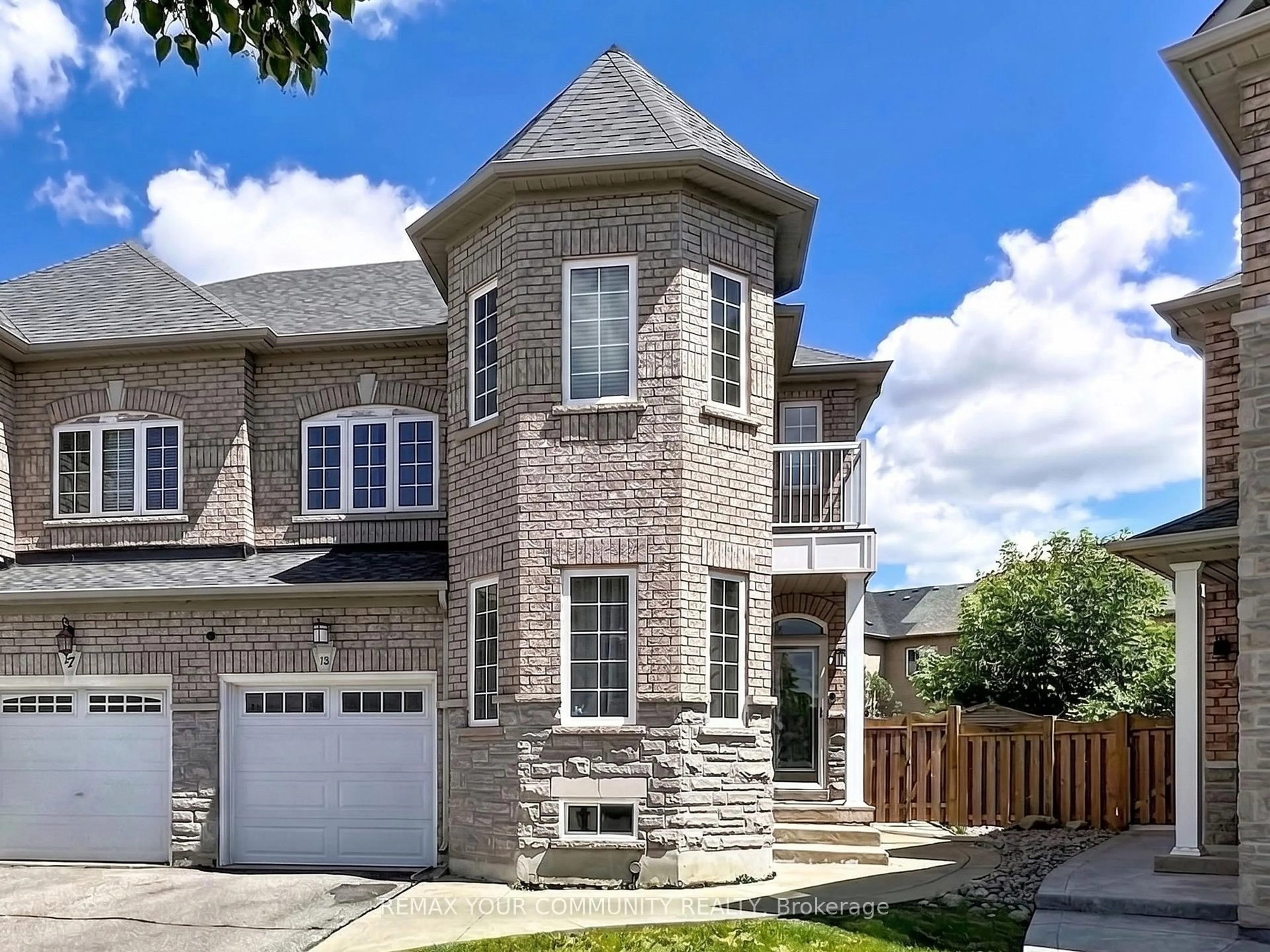 Home with brick exterior material, street for 15 Bellefontaine Crt, Vaughan Ontario L6A 4A7