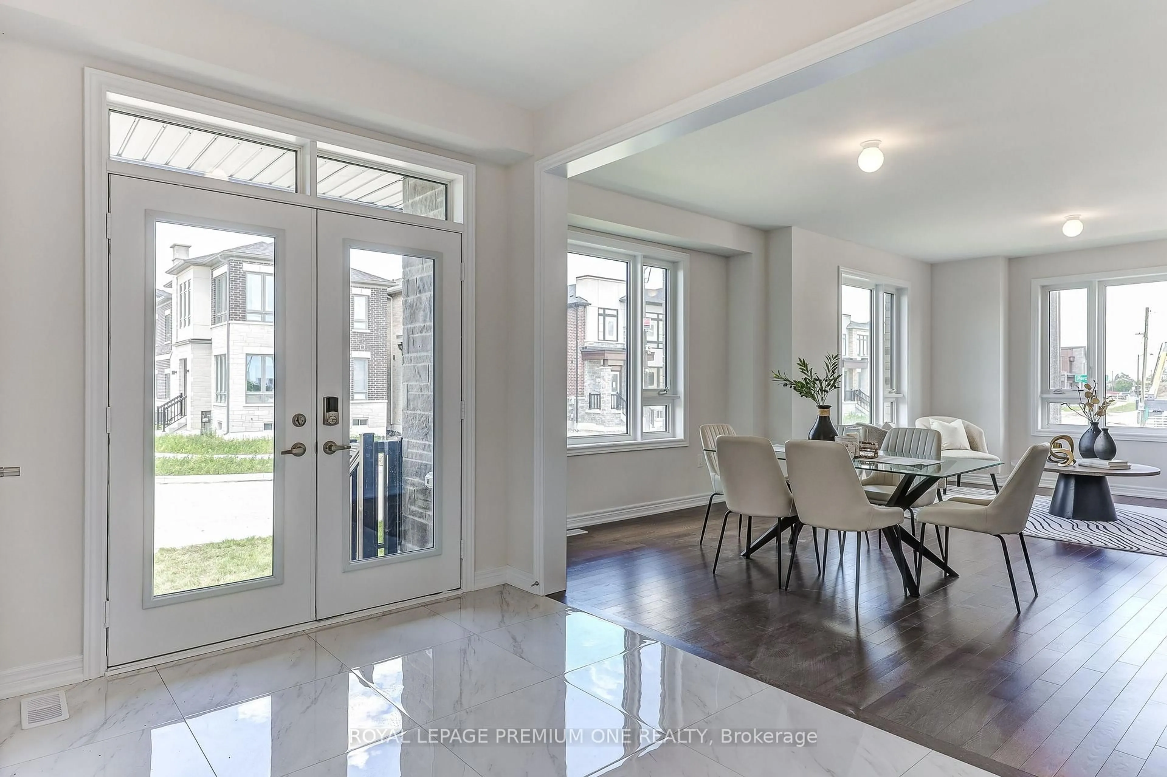 Dining room, unknown for 61 Raymond Schell Ave, Markham Ontario L6C 3T5