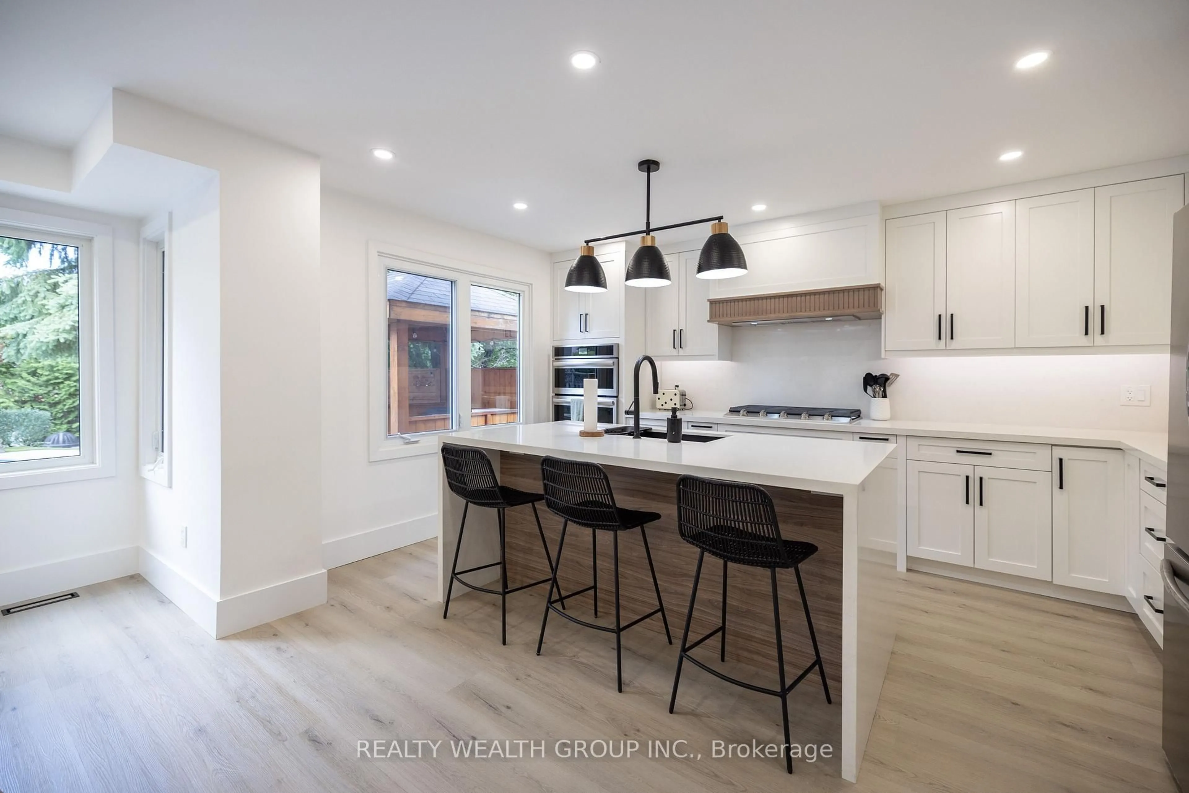 Open concept kitchen, unknown for 51 Haskell Cres, Aurora Ontario L4G 5T4