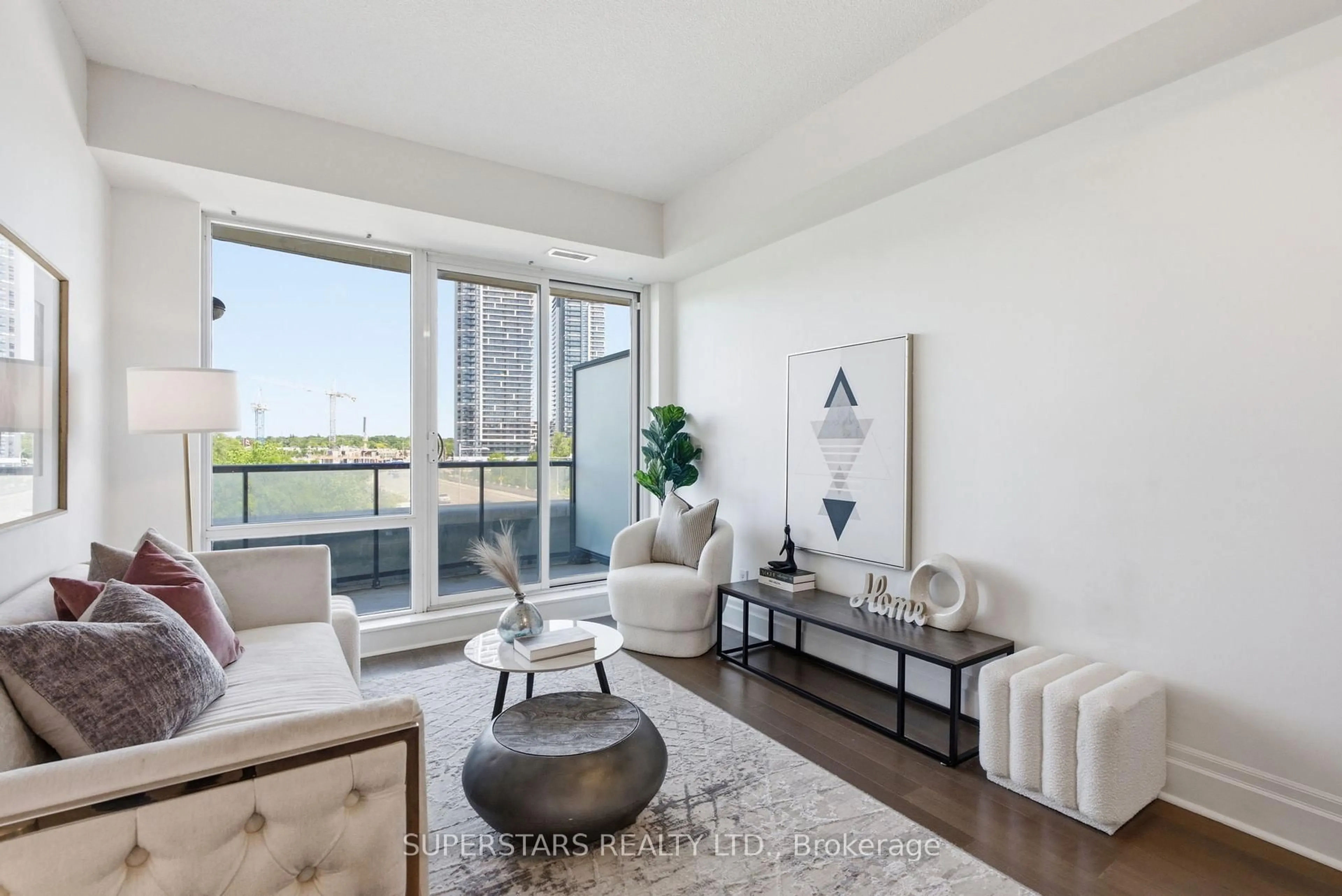 Living room with furniture, unknown for 151 Upper Duke Cres #305, Markham Ontario L6G 0E1