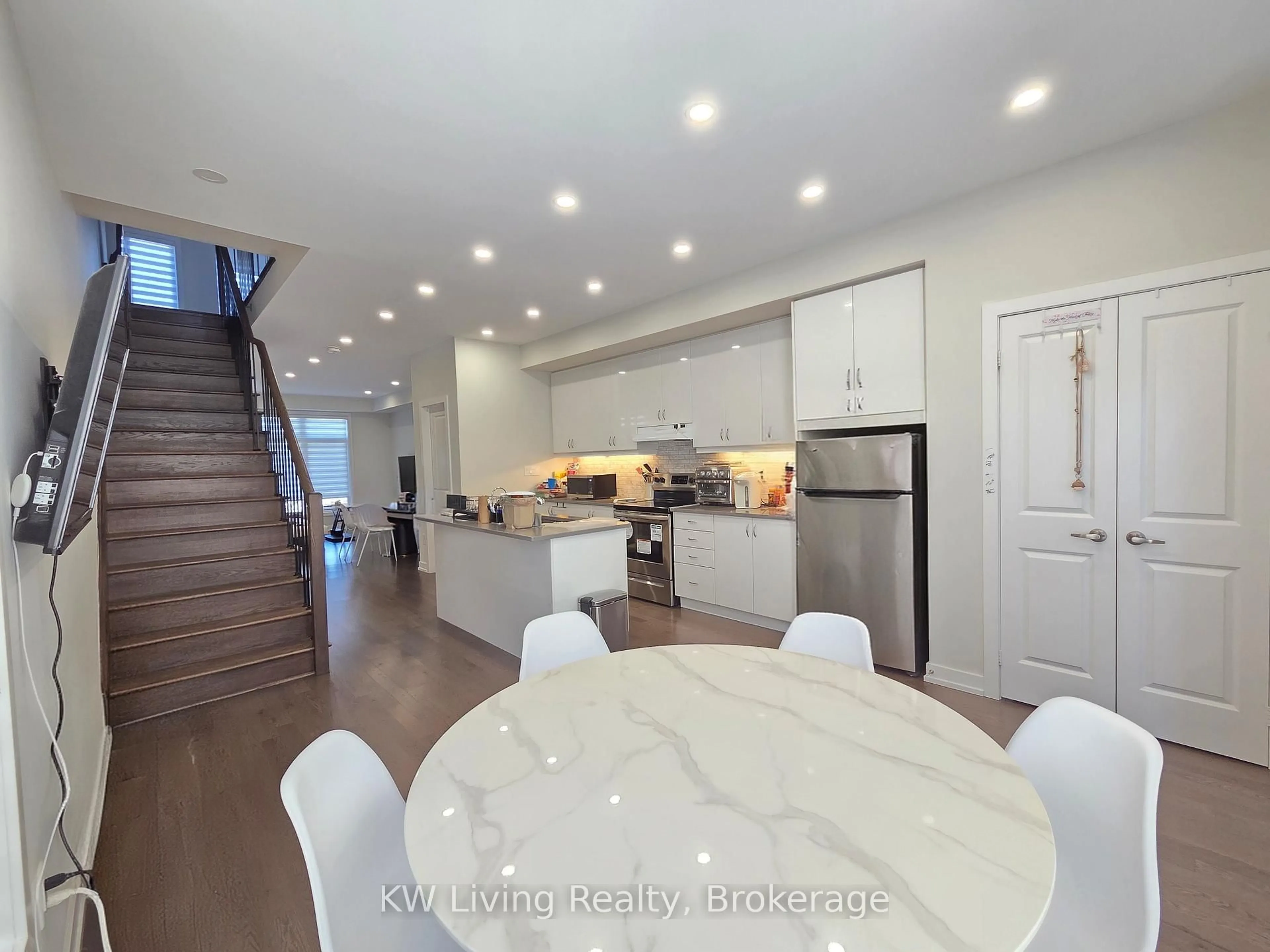 Open concept kitchen, unknown for 2172 Donald Cousens Pkwy, Markham Ontario L6B 1N9