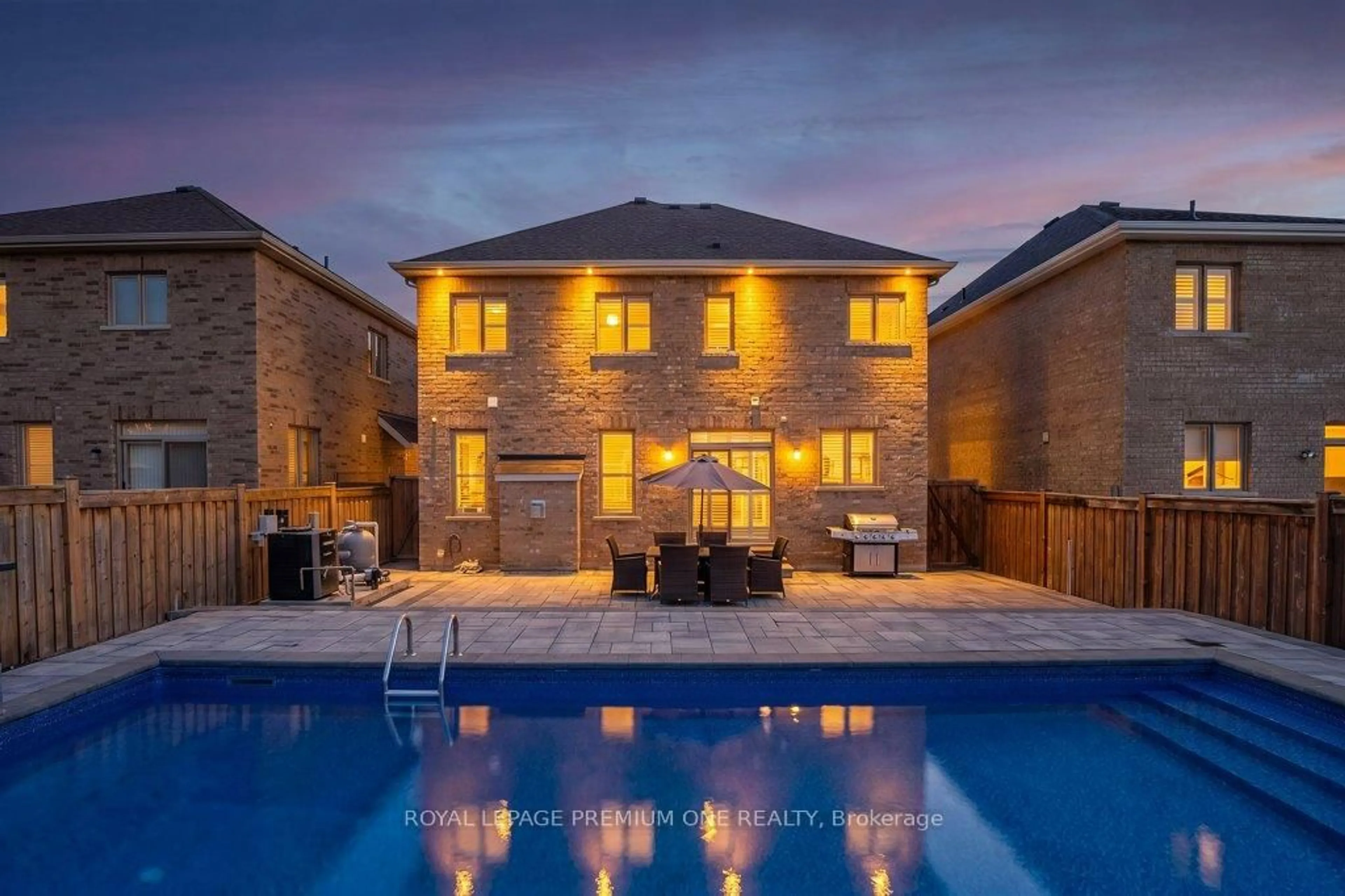 Pool for 31 Prady Lane, New Tecumseth Ontario L0G 1W0