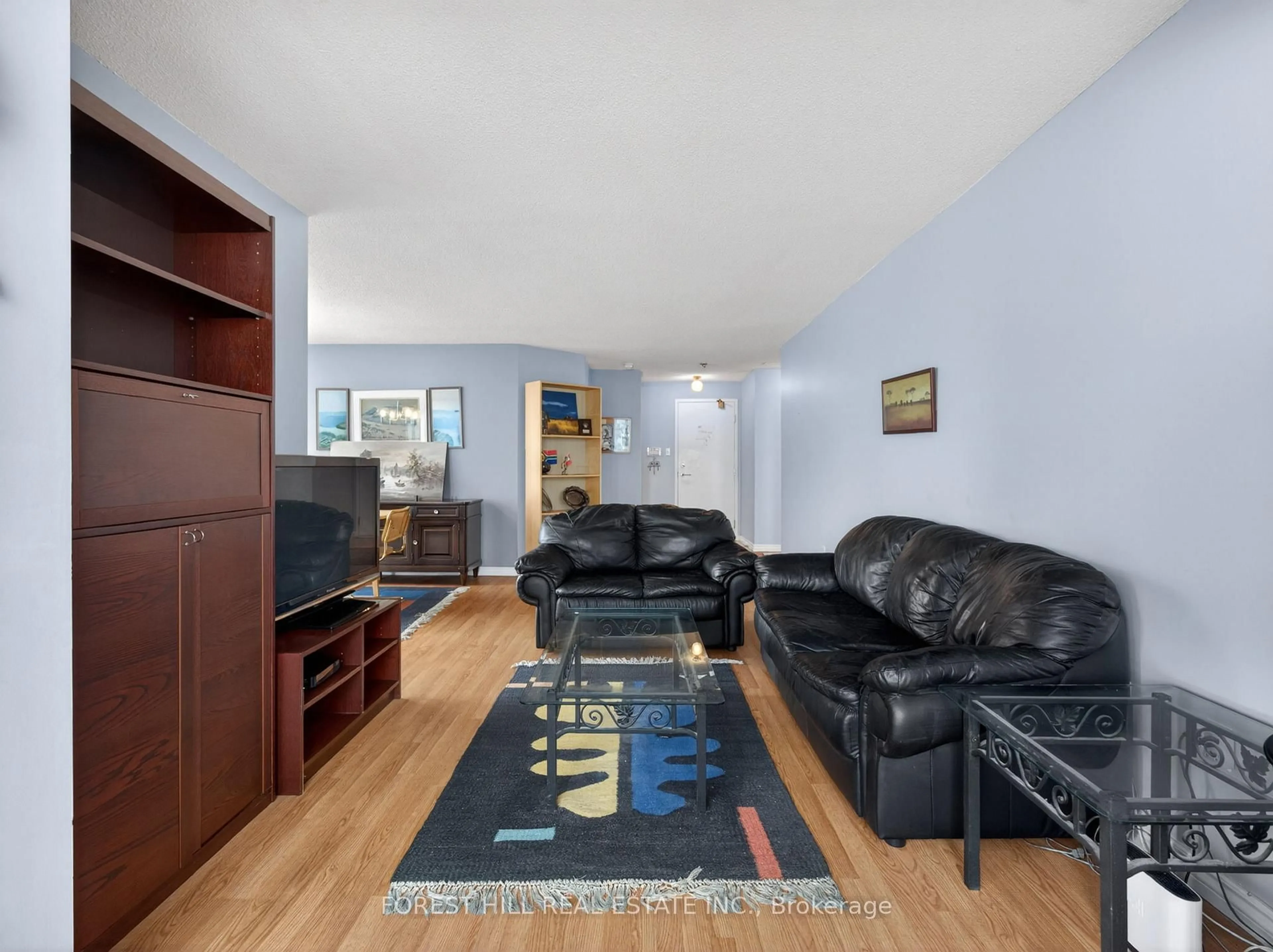 Living room with furniture, unknown for 7460 Bathurst St #1014, Vaughan Ontario L4J 7K9