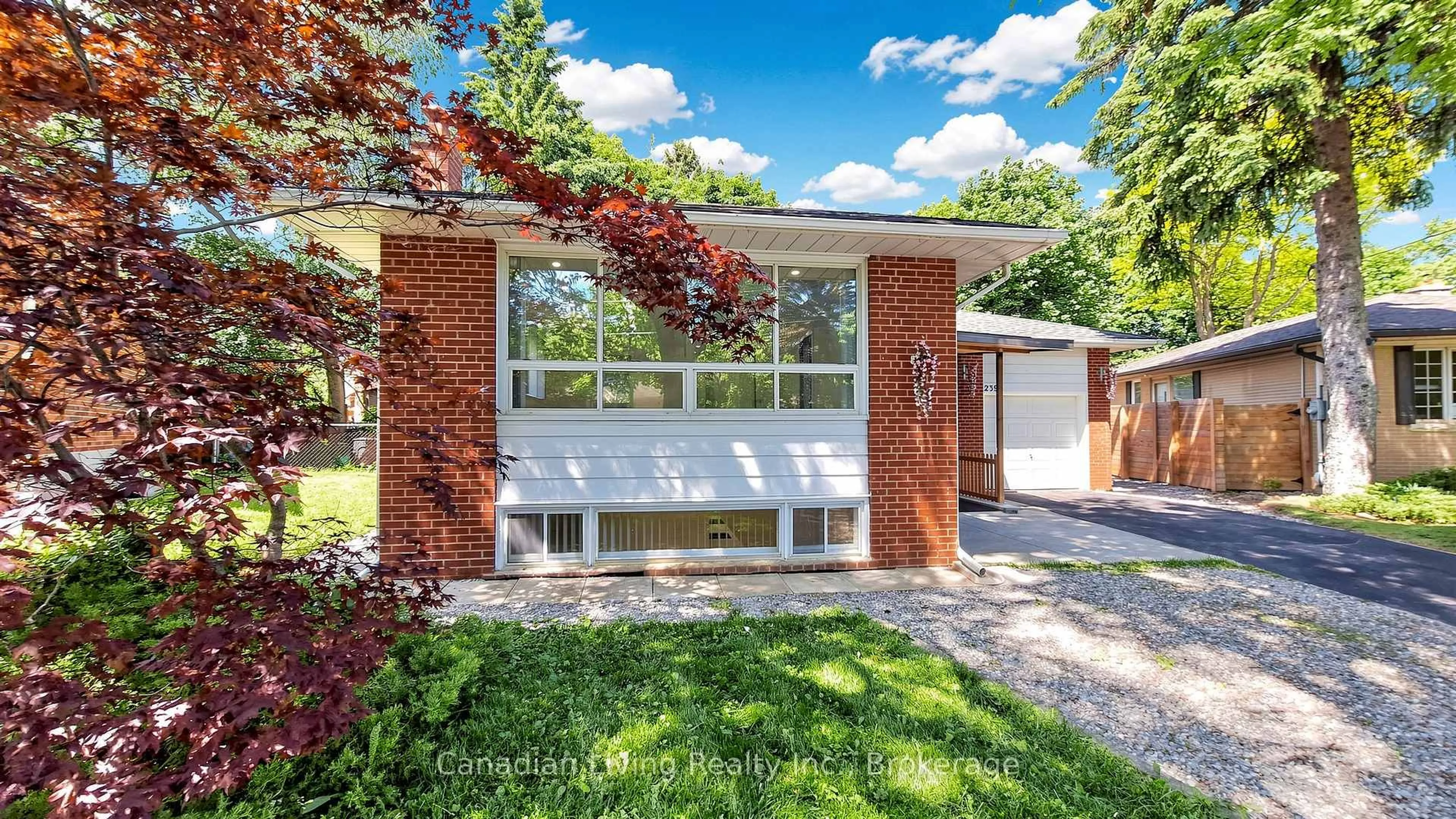 Home with brick exterior material, street for 239 Harrygan Cres, Richmond Hill Ontario L4C 4J2