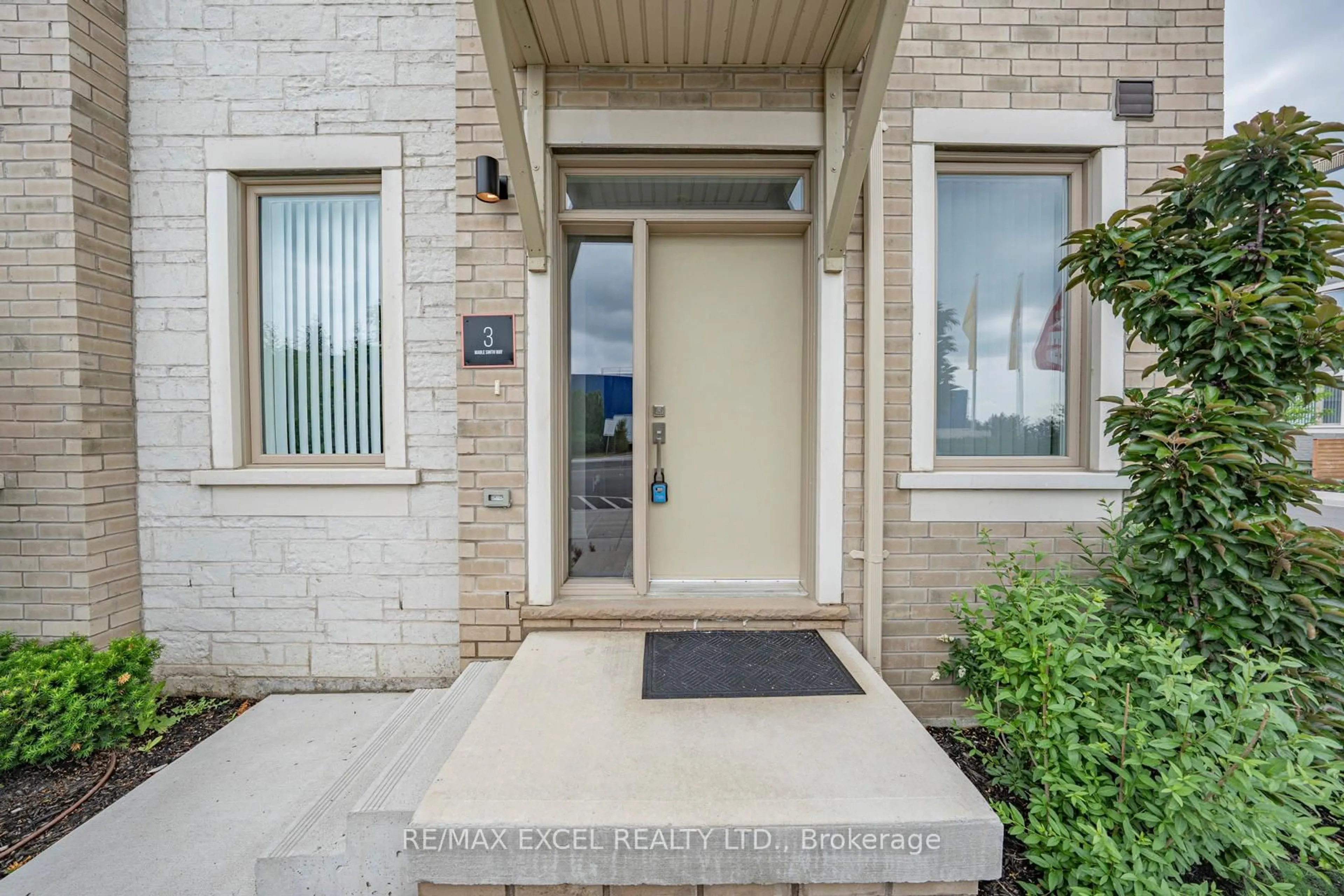 Indoor entryway for 3 Mable Smith Way, Vaughan Ontario L4K 0N7