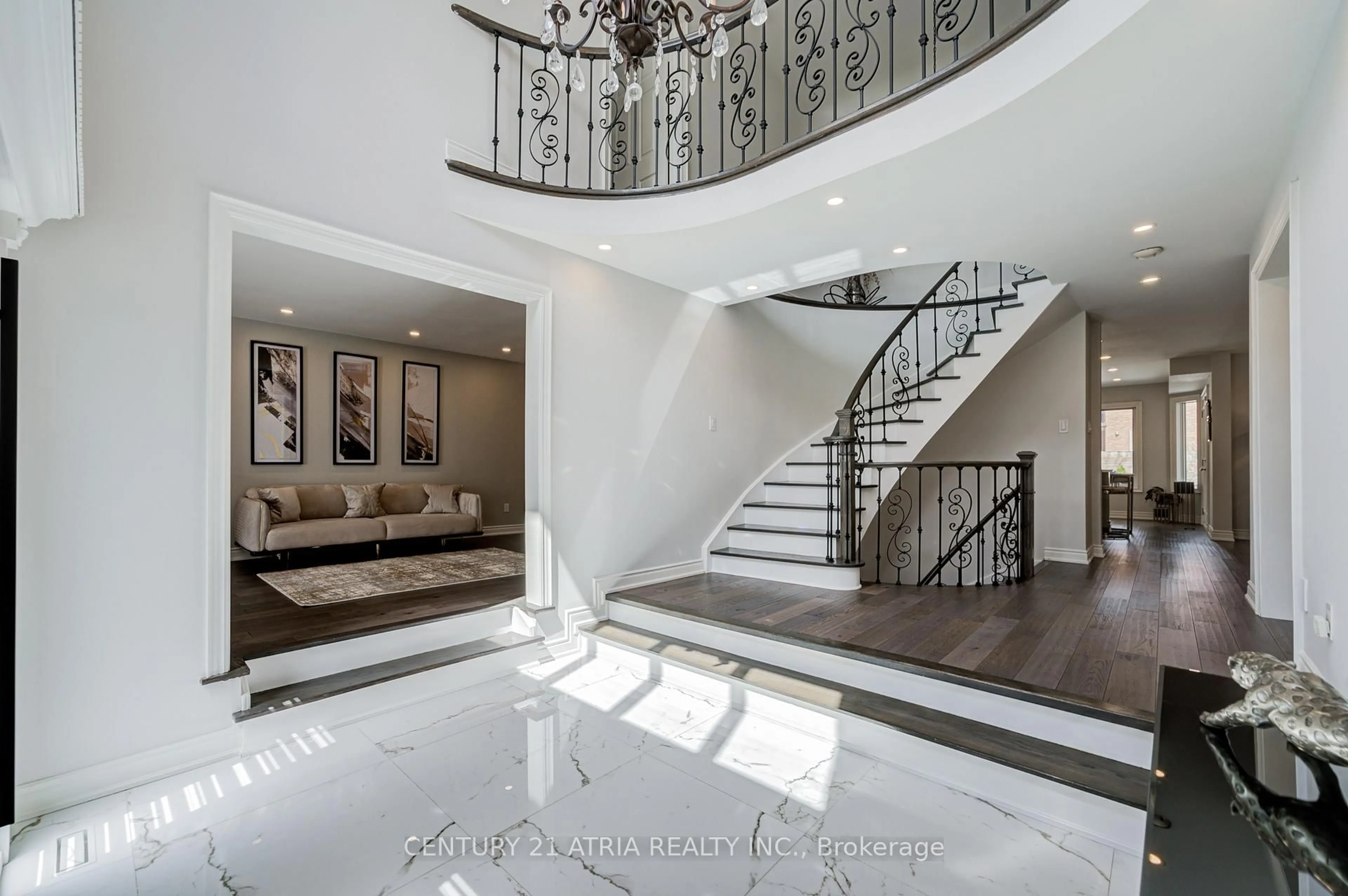 Unknown for 399 Tareyton Rd, Richmond Hill Ontario L4C 3X8